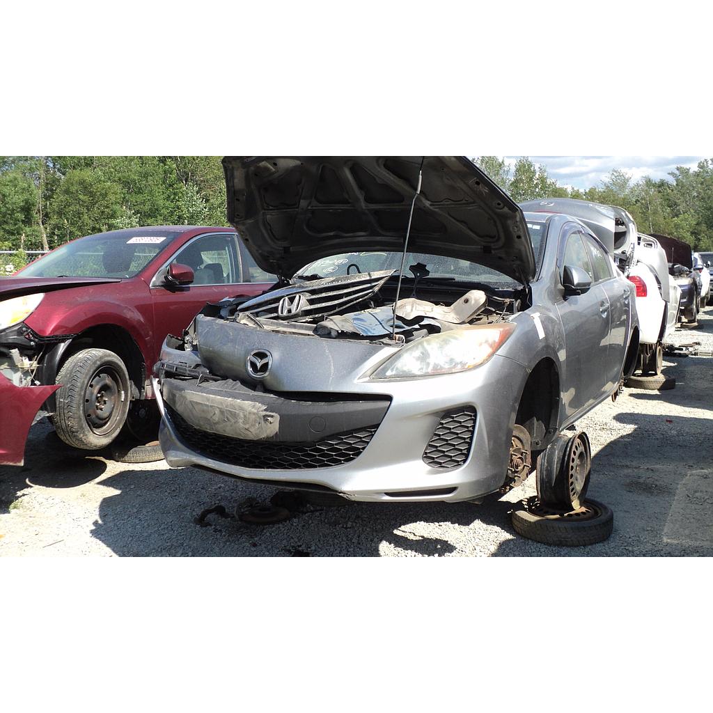 MAZDA MAZDA3 2013