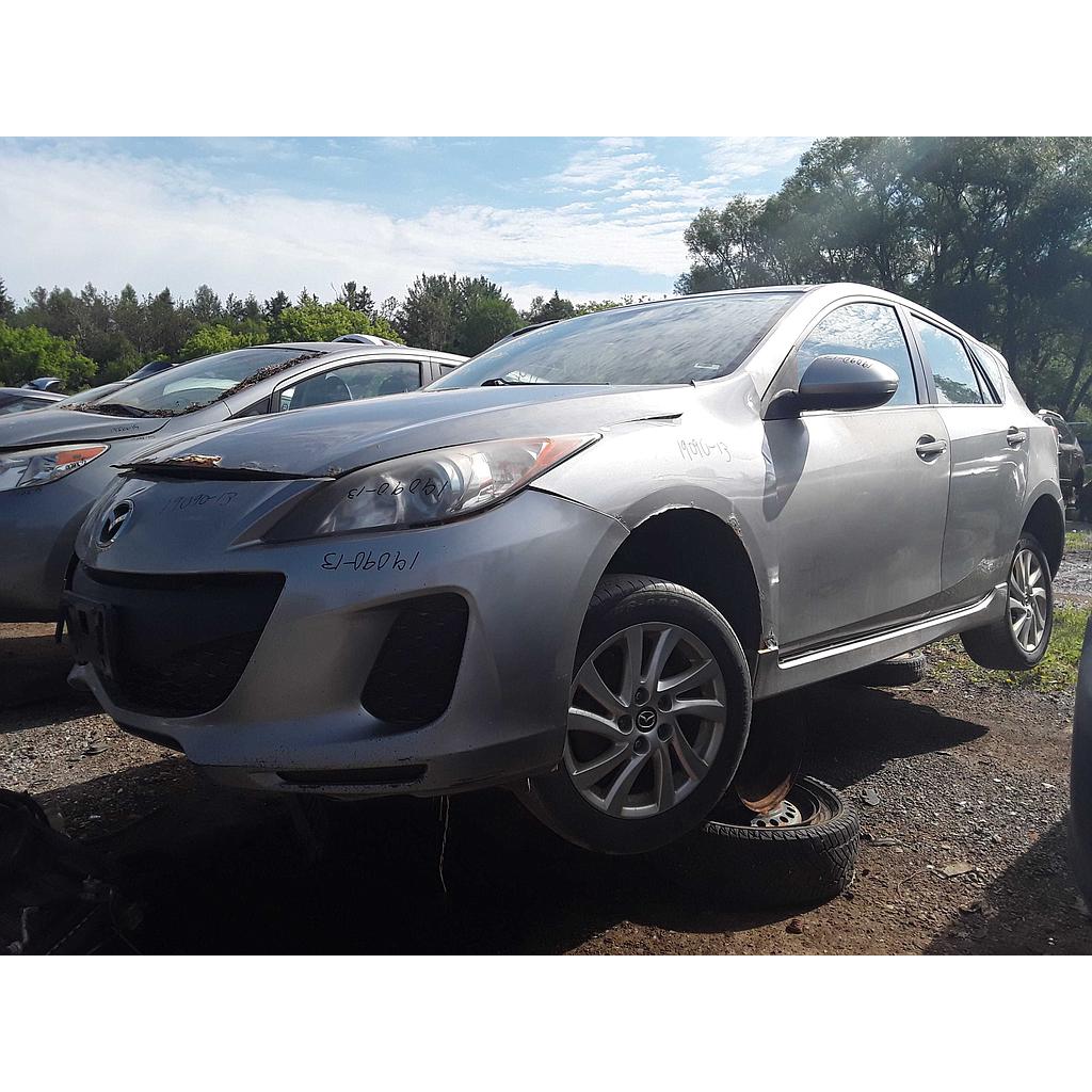 MAZDA MAZDA3 2013