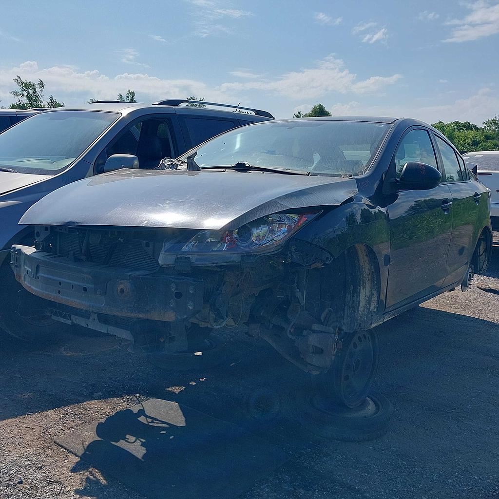 MAZDA MAZDA3 2013