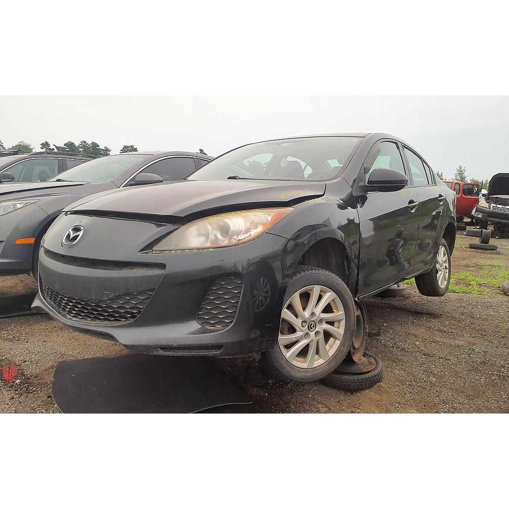 MAZDA MAZDA3 2013