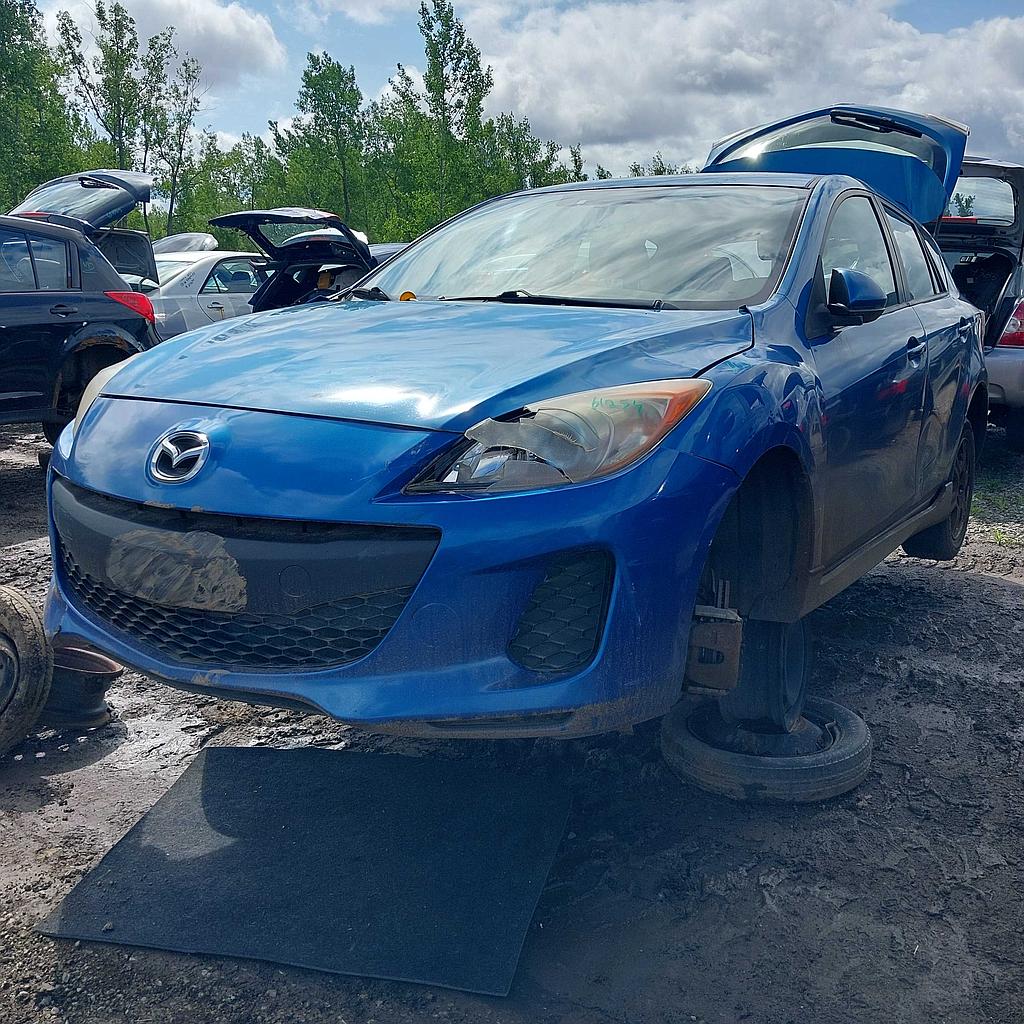 MAZDA MAZDA3 2013