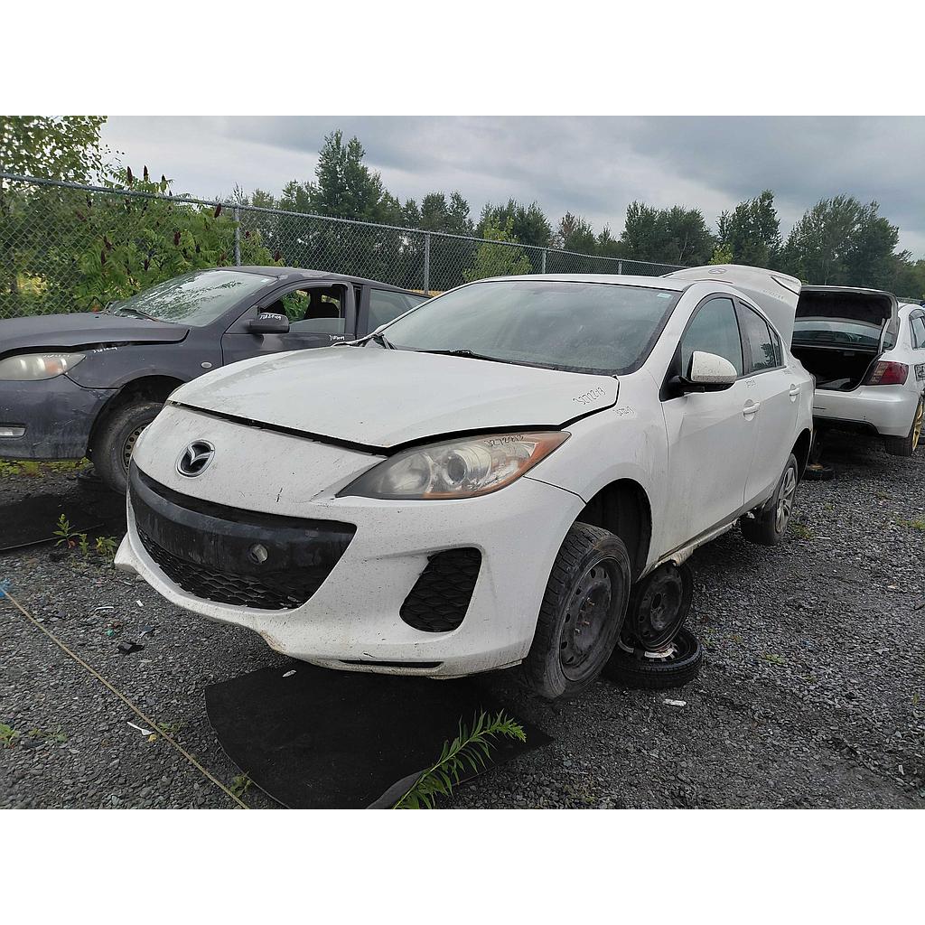 MAZDA MAZDA3 2013