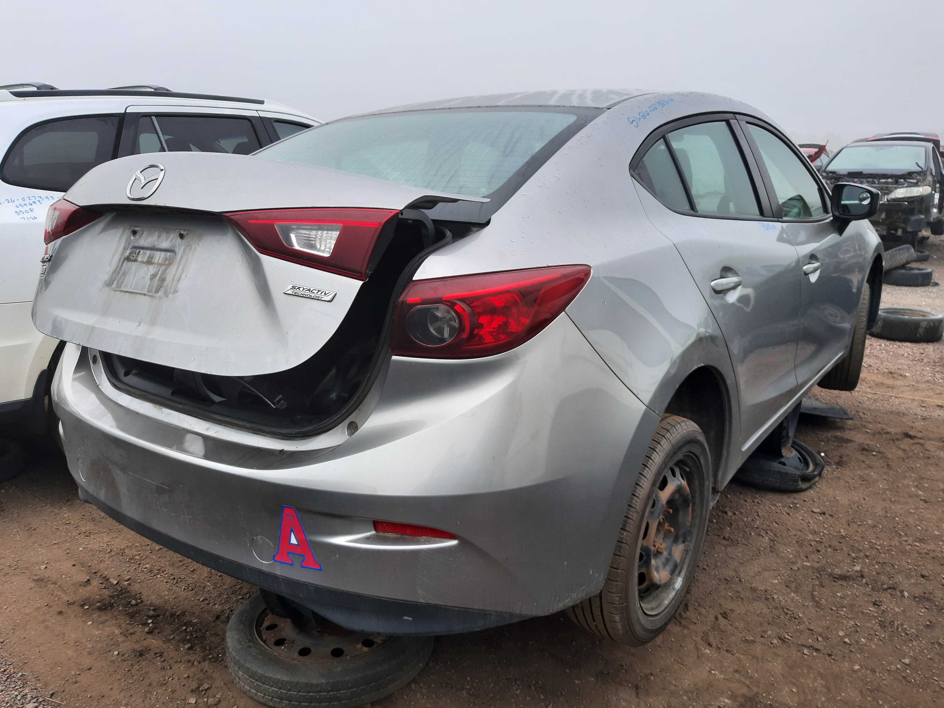 MAZDA MAZDA3 2014