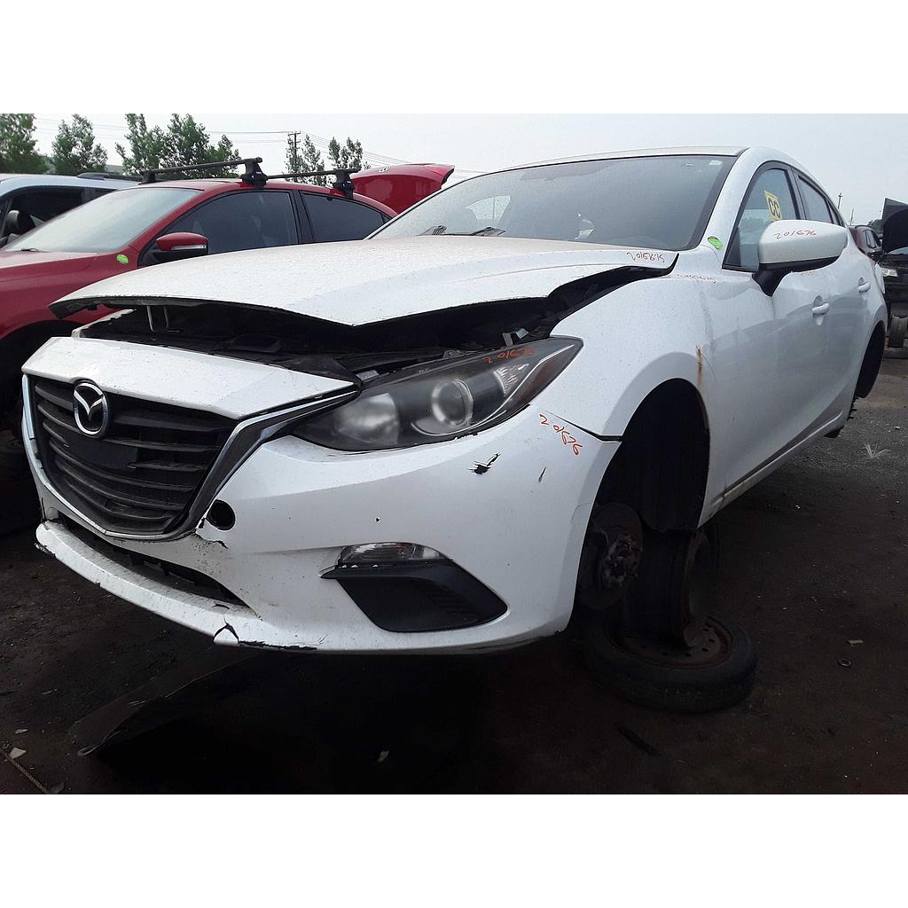 MAZDA MAZDA3 2015