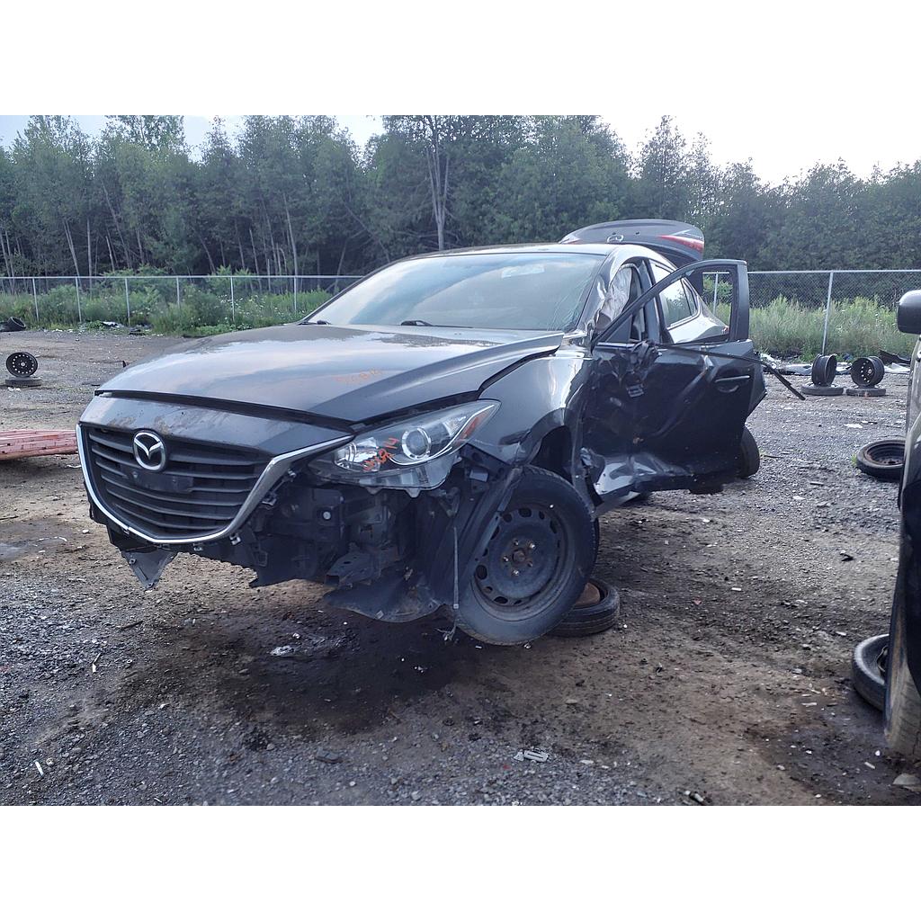 MAZDA MAZDA3 2015
