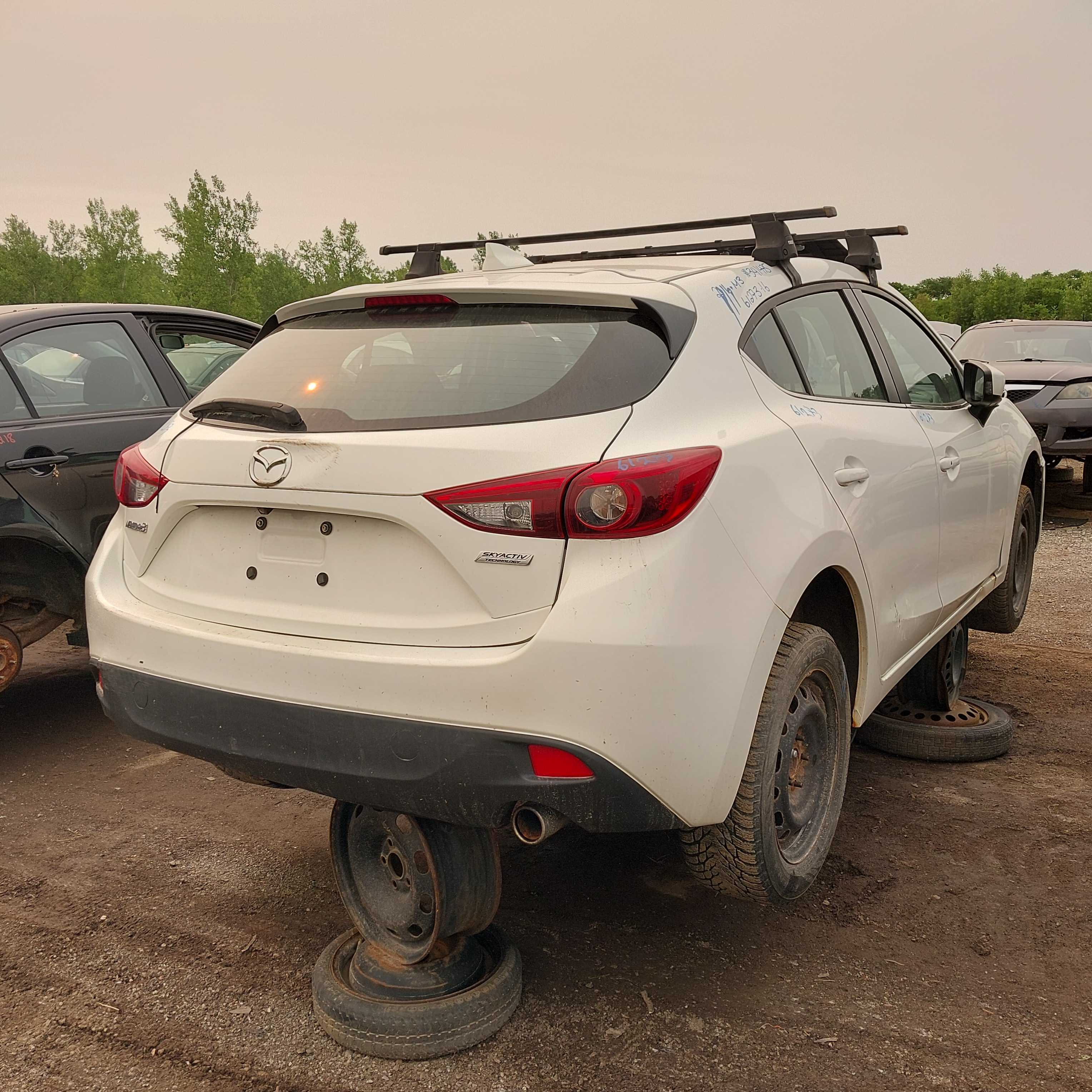 MAZDA MAZDA3 2016