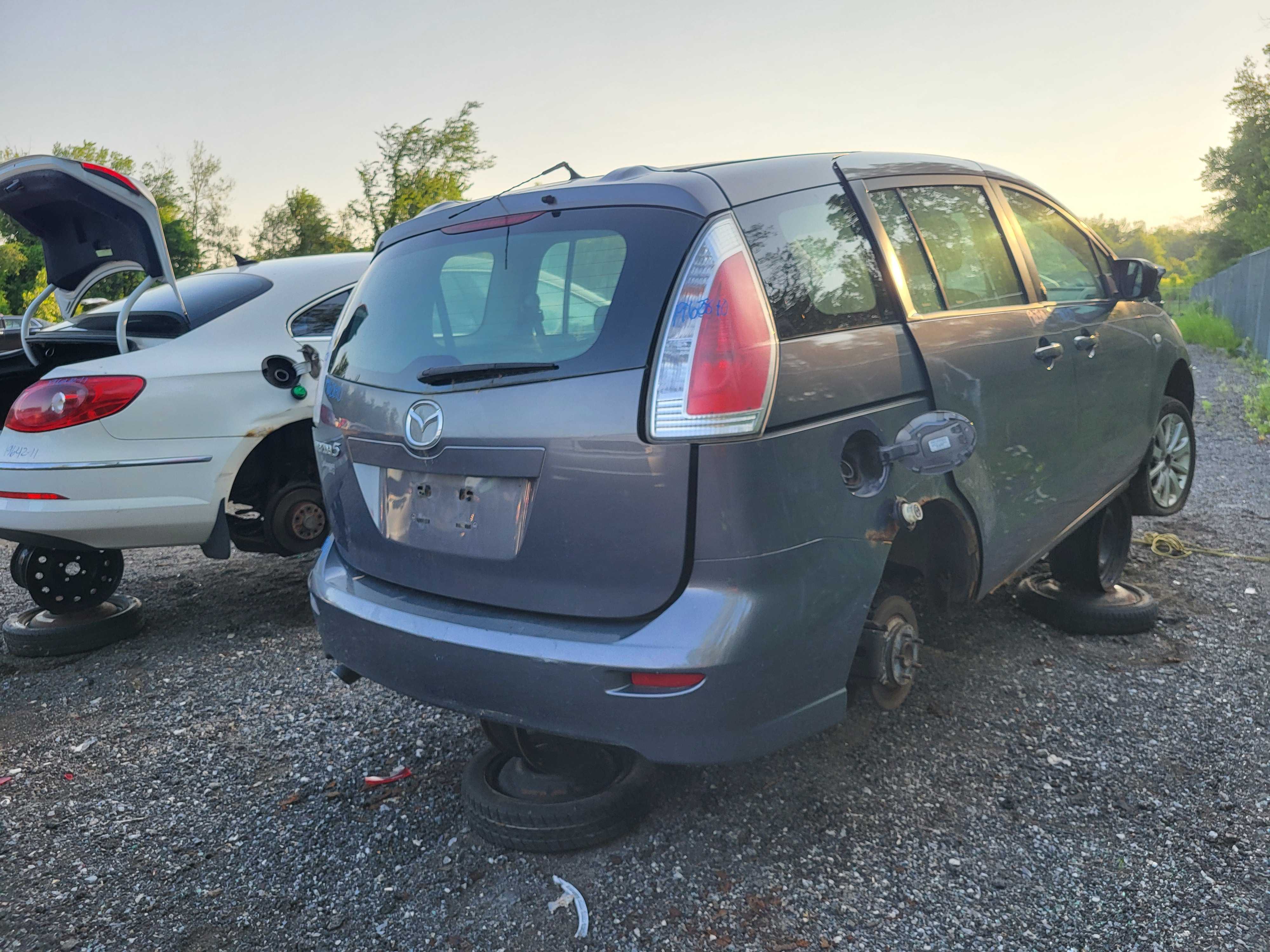 MAZDA MAZDA5 2010