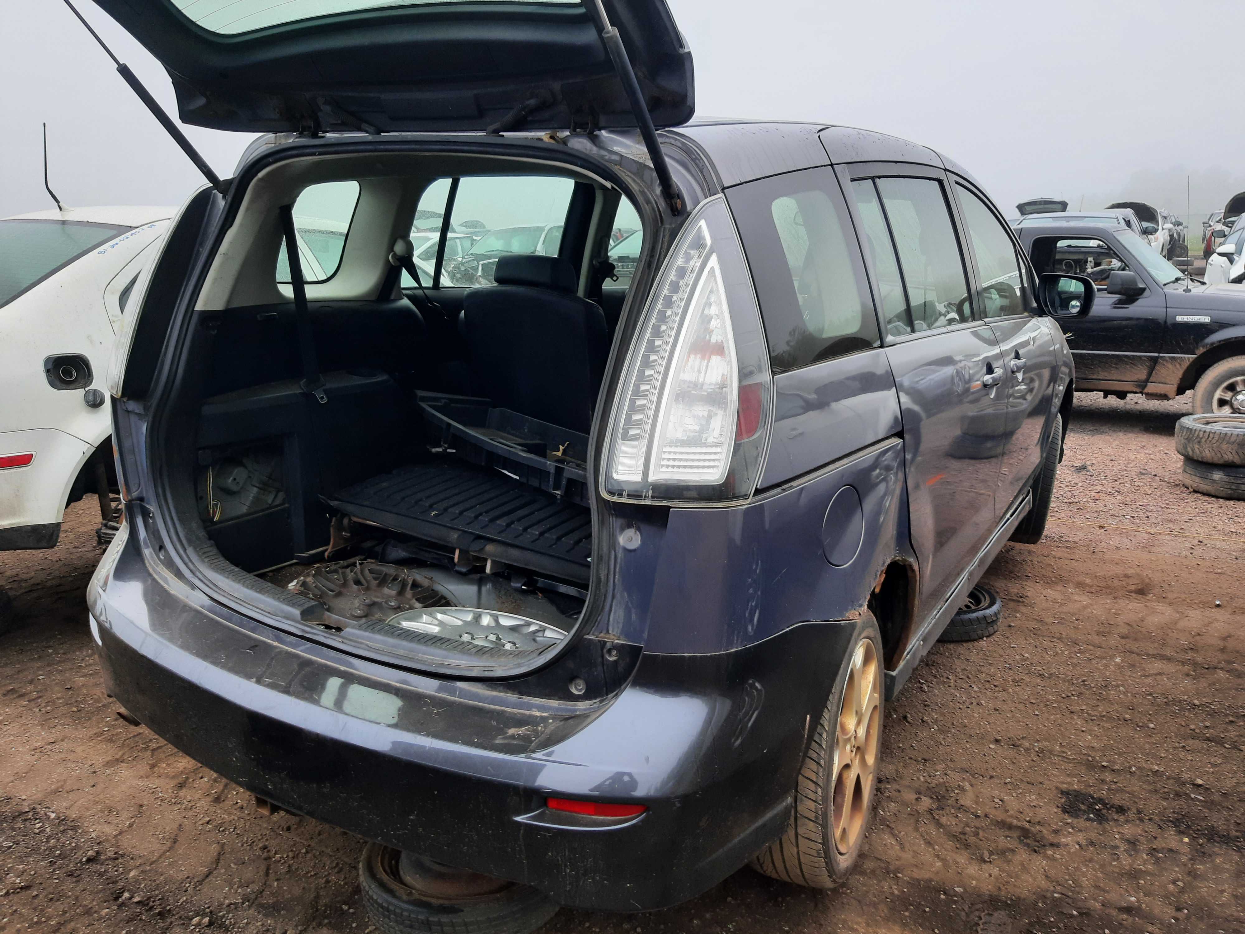 MAZDA MAZDA5 2010