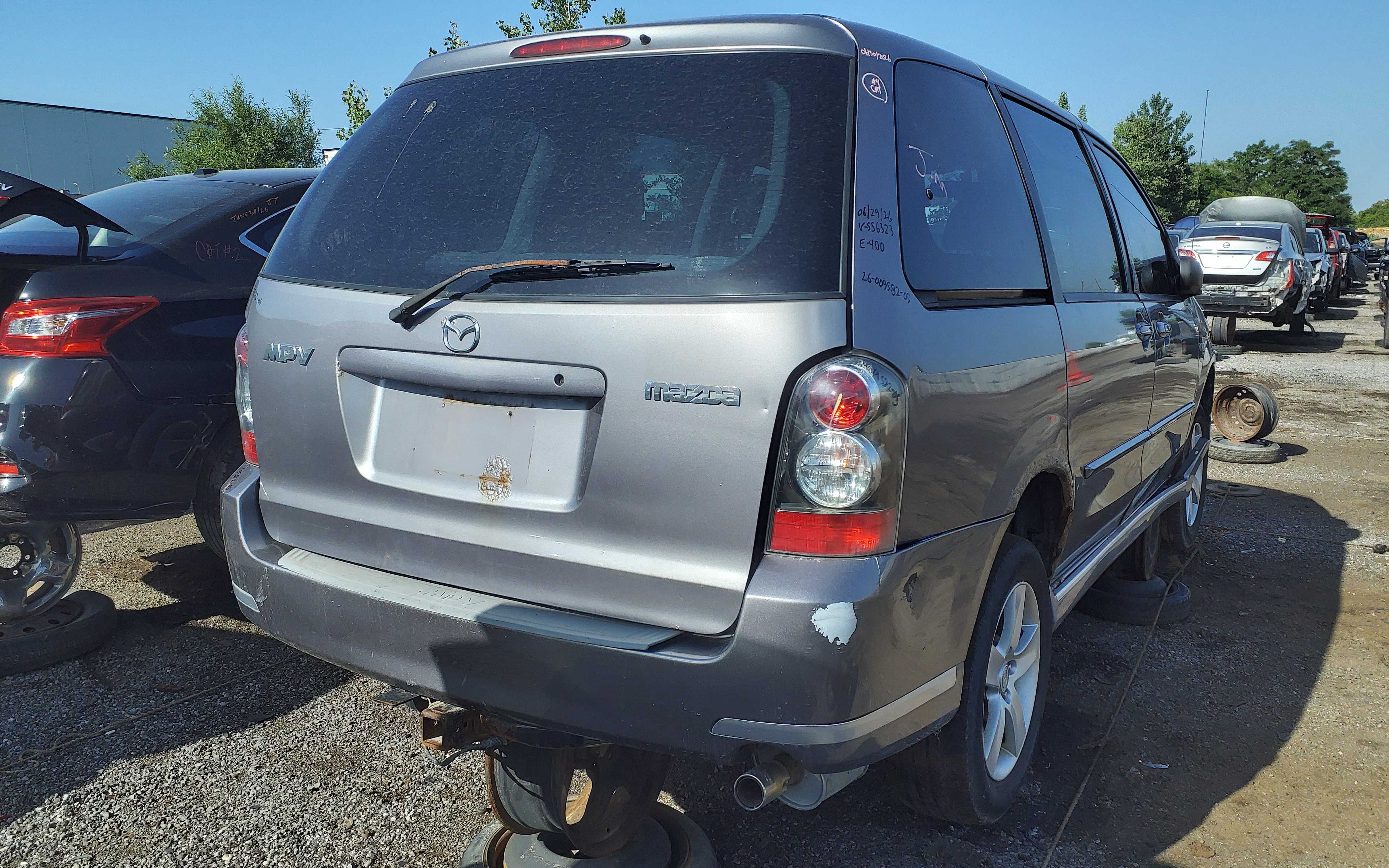 MAZDA MPV 2005