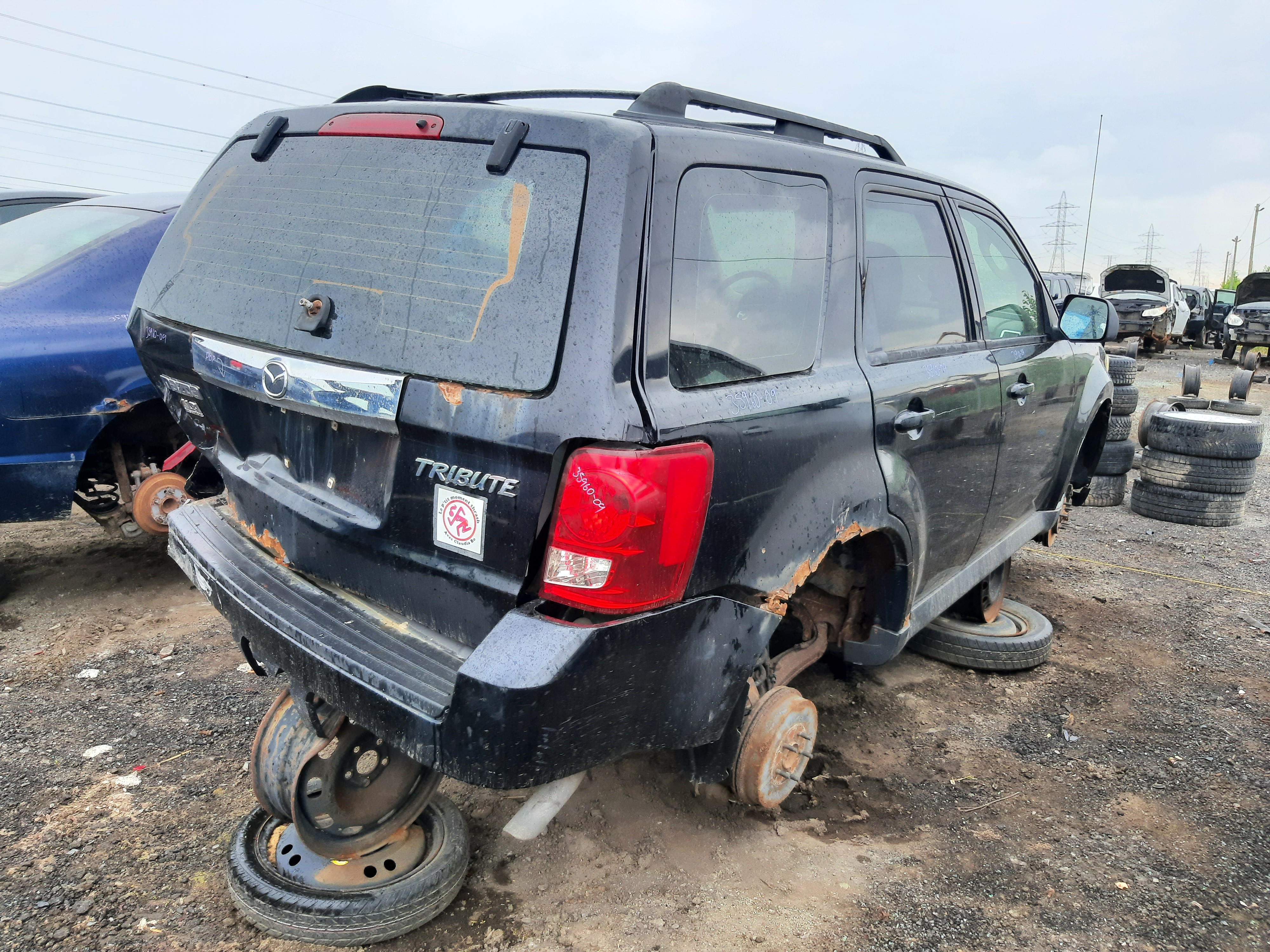 MAZDA TRIBUTE 2009