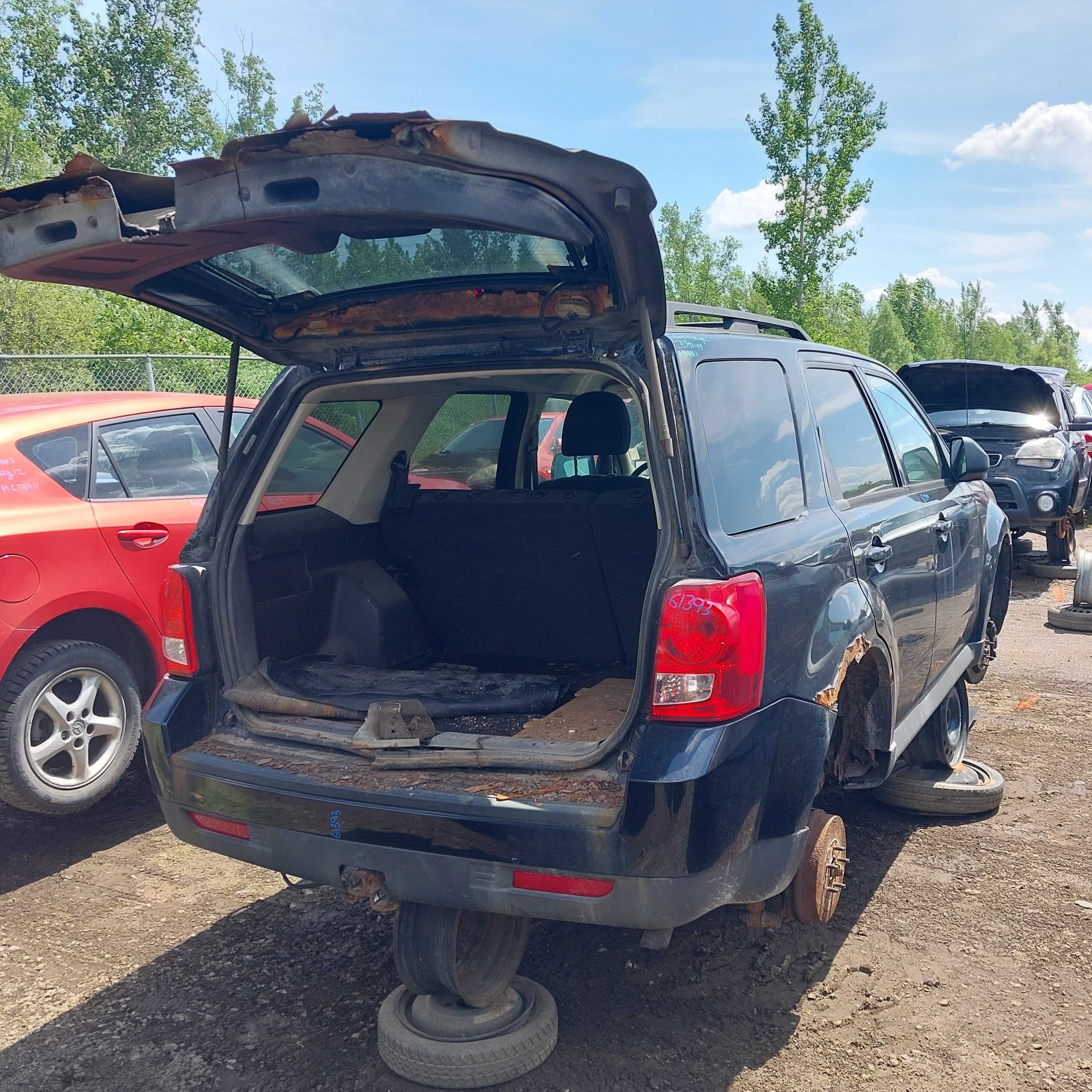MAZDA TRIBUTE 2009