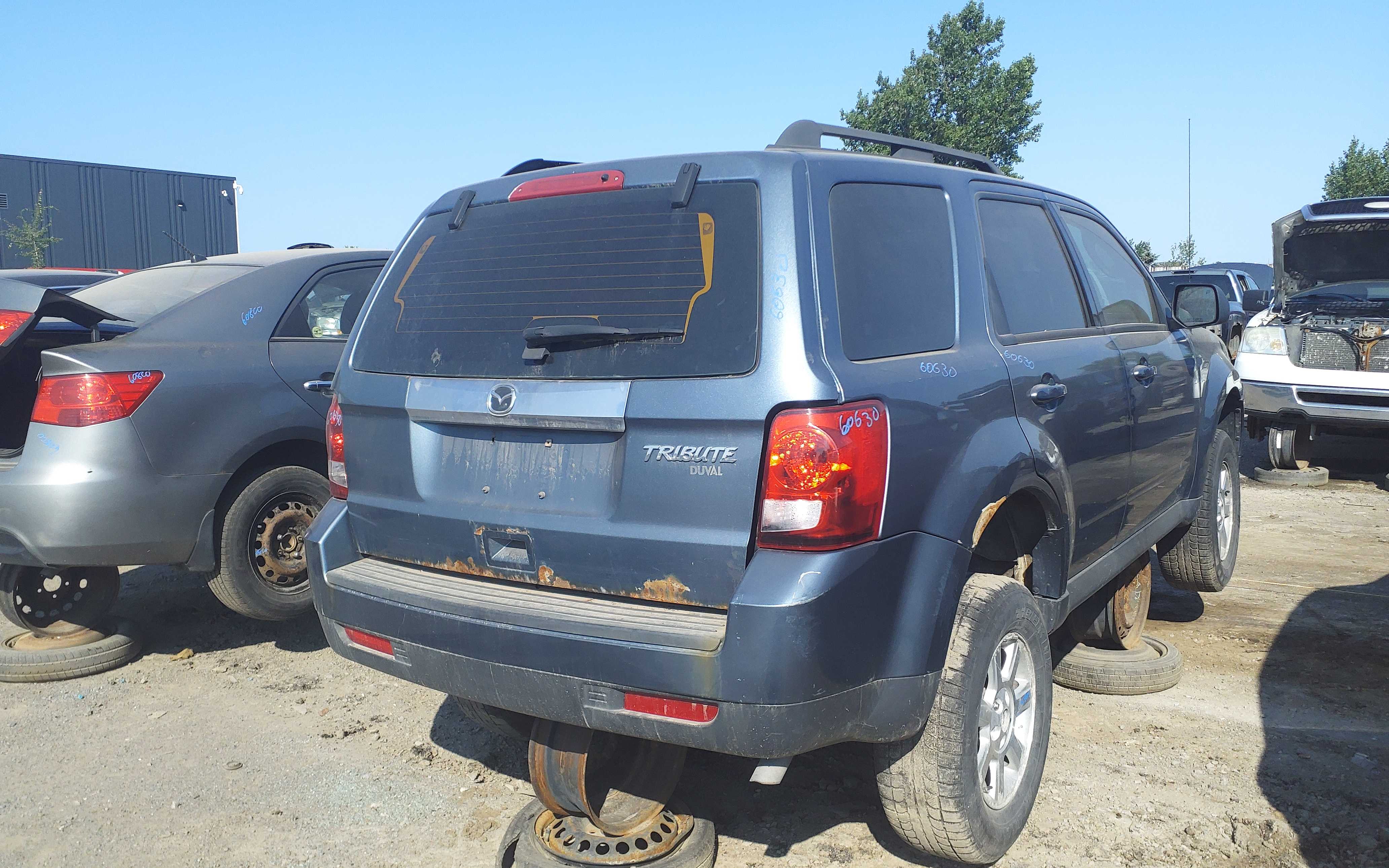 MAZDA TRIBUTE 2010