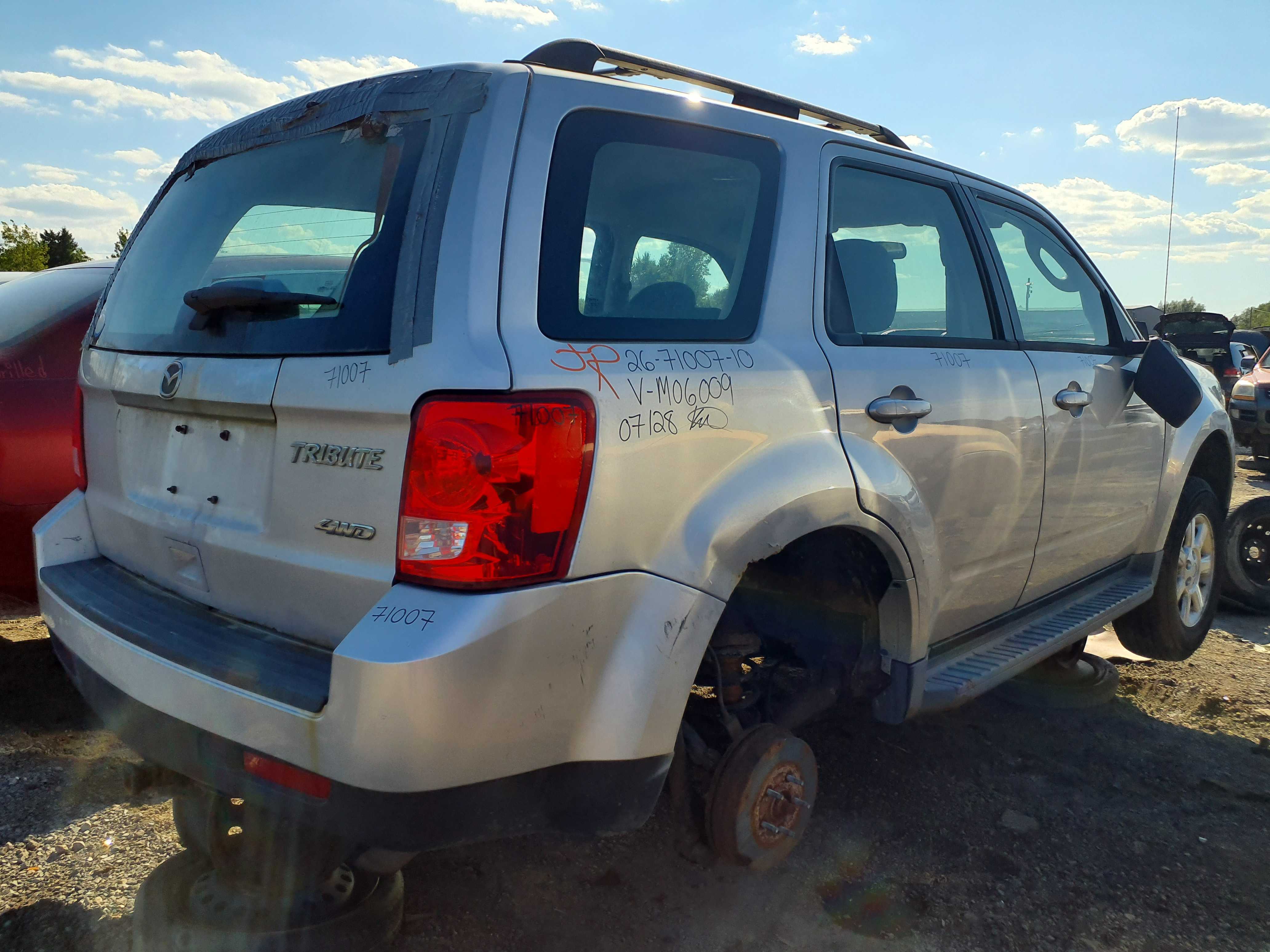 MAZDA TRIBUTE 2010