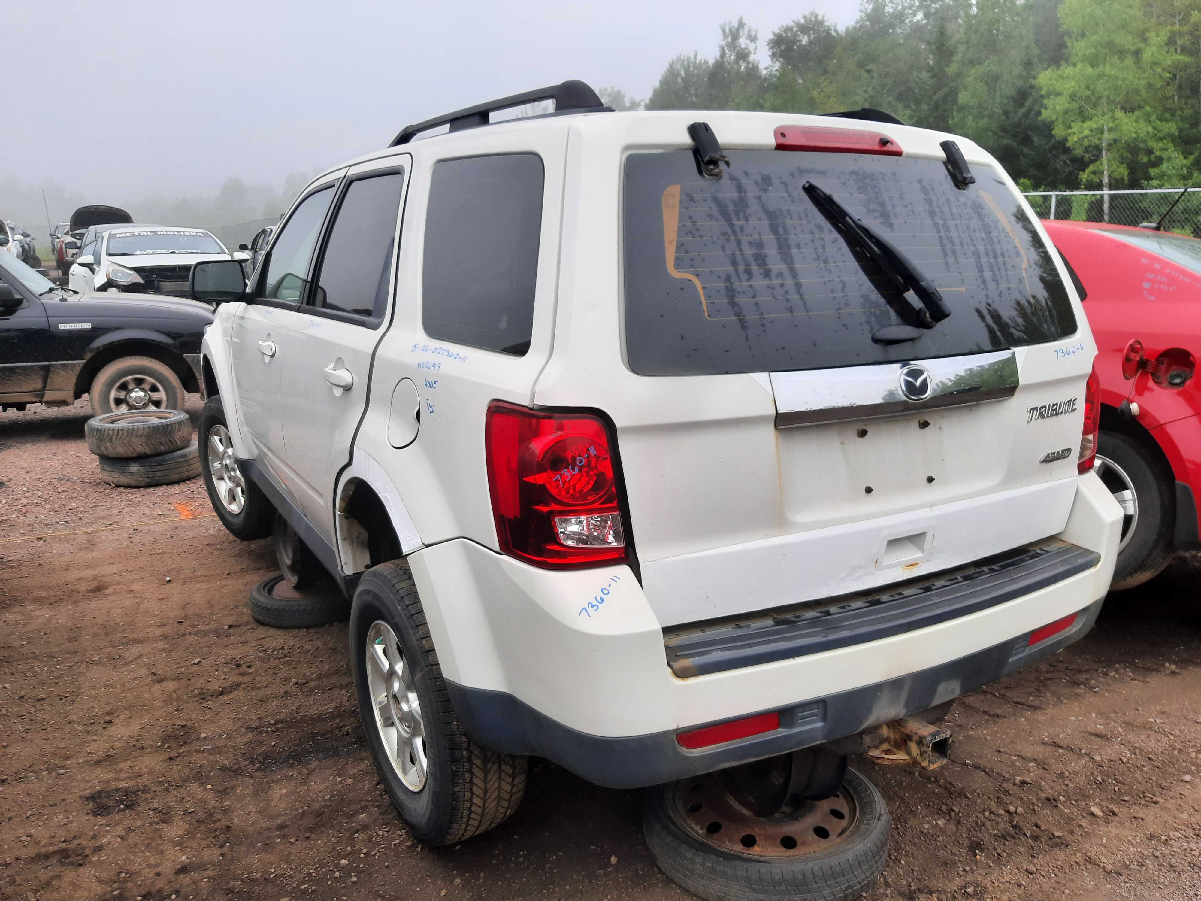 MAZDA TRIBUTE 2011