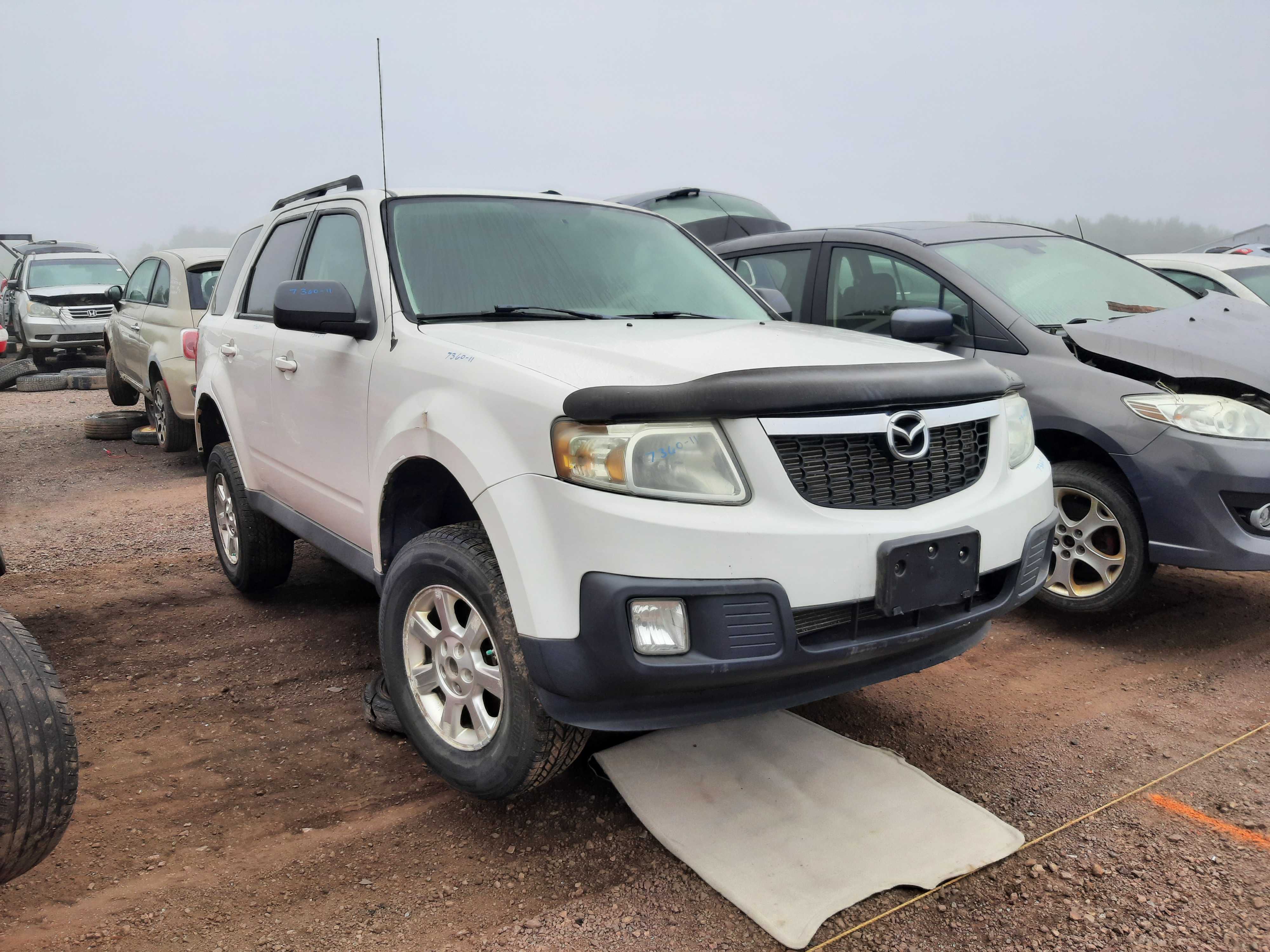MAZDA TRIBUTE 2011
