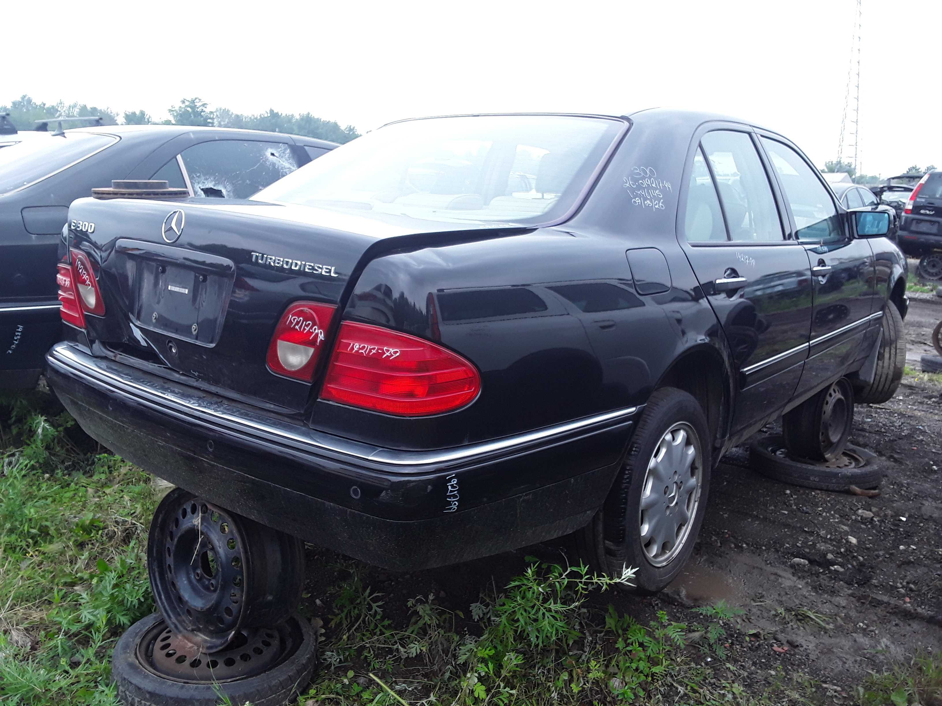 MERCEDES-BENZ E-CLASS 1999