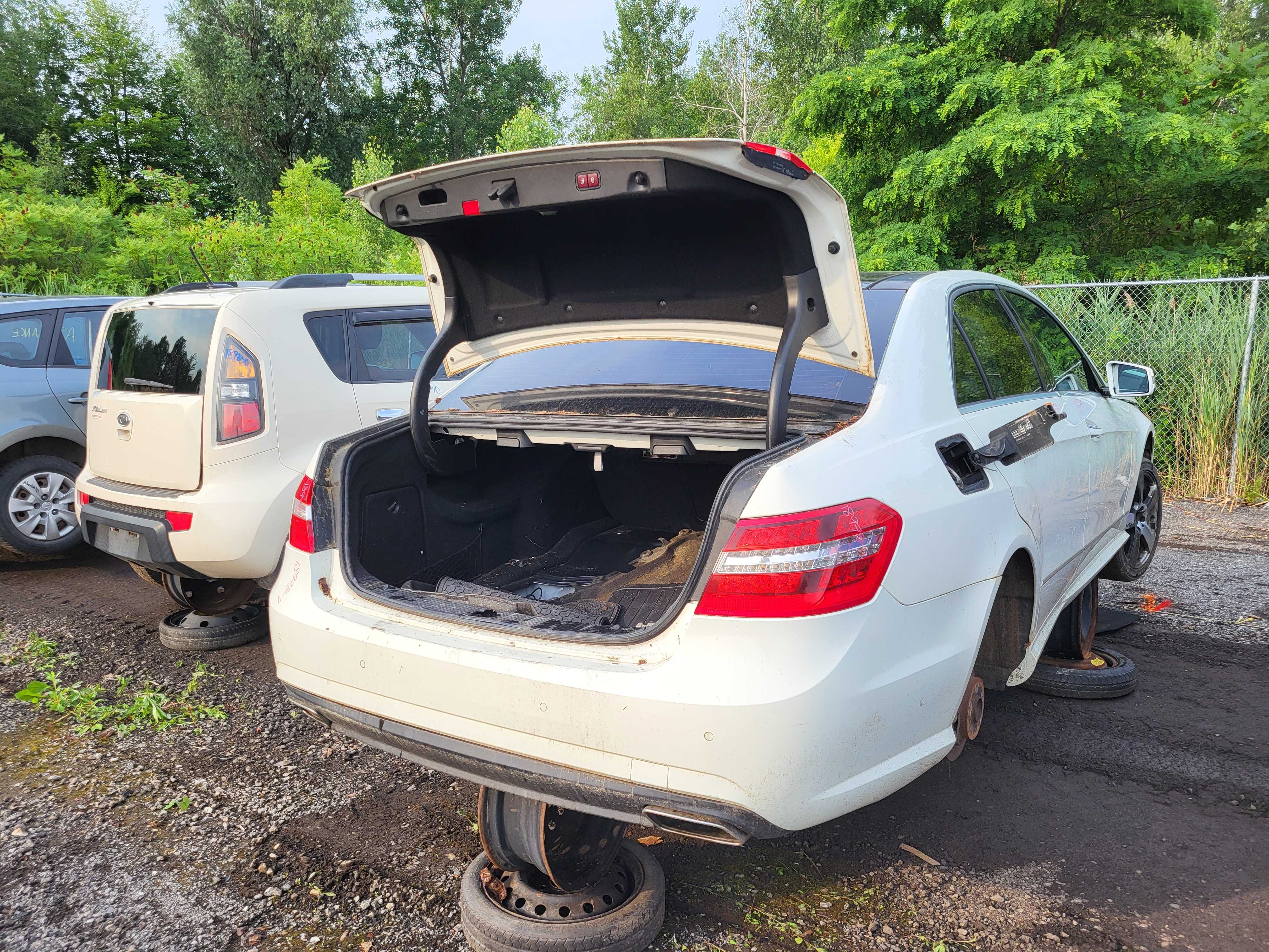 MERCEDES-BENZ E-CLASS 2011