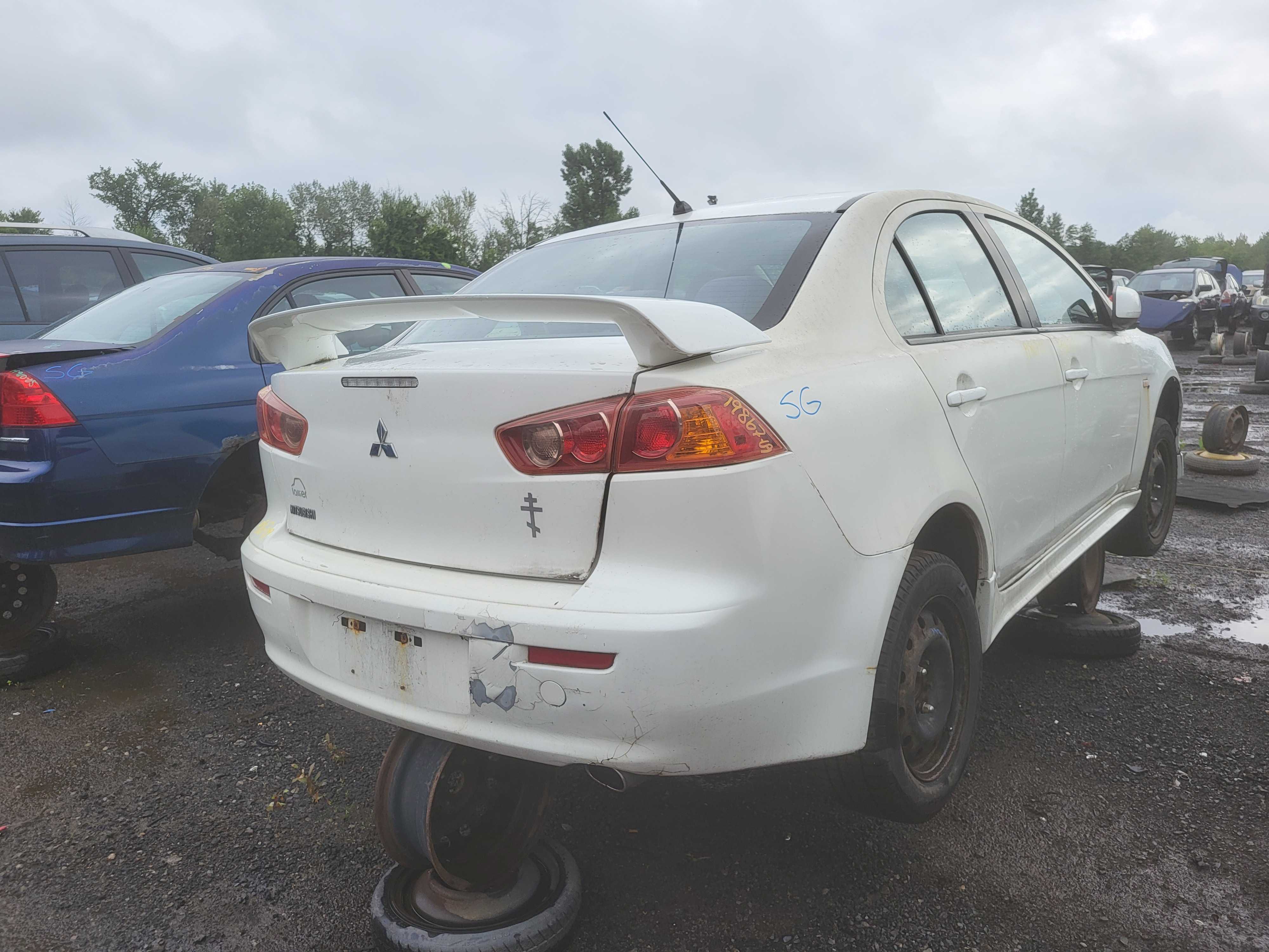MITSUBISHI LANCER 2009
