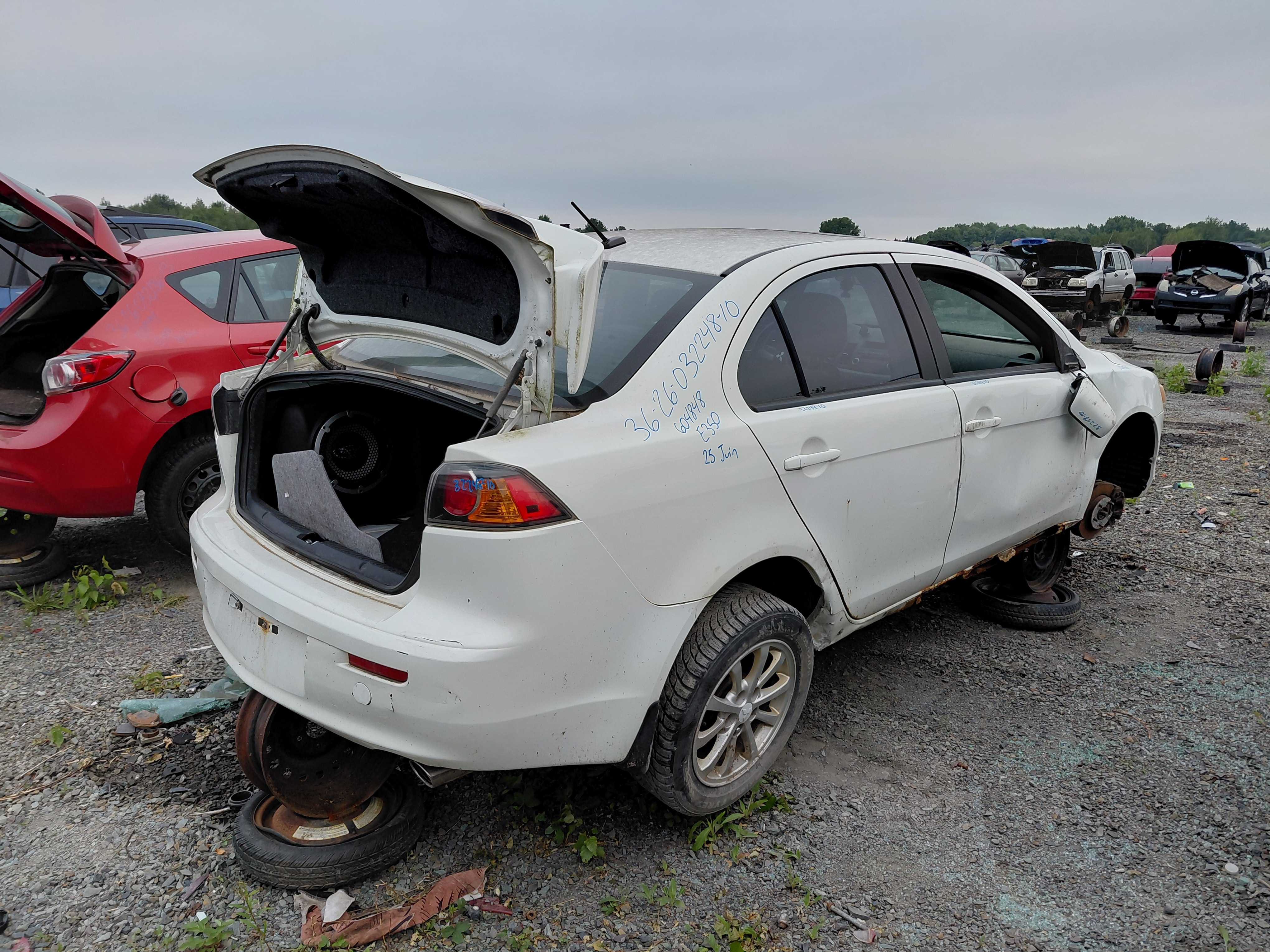 MITSUBISHI LANCER 2010