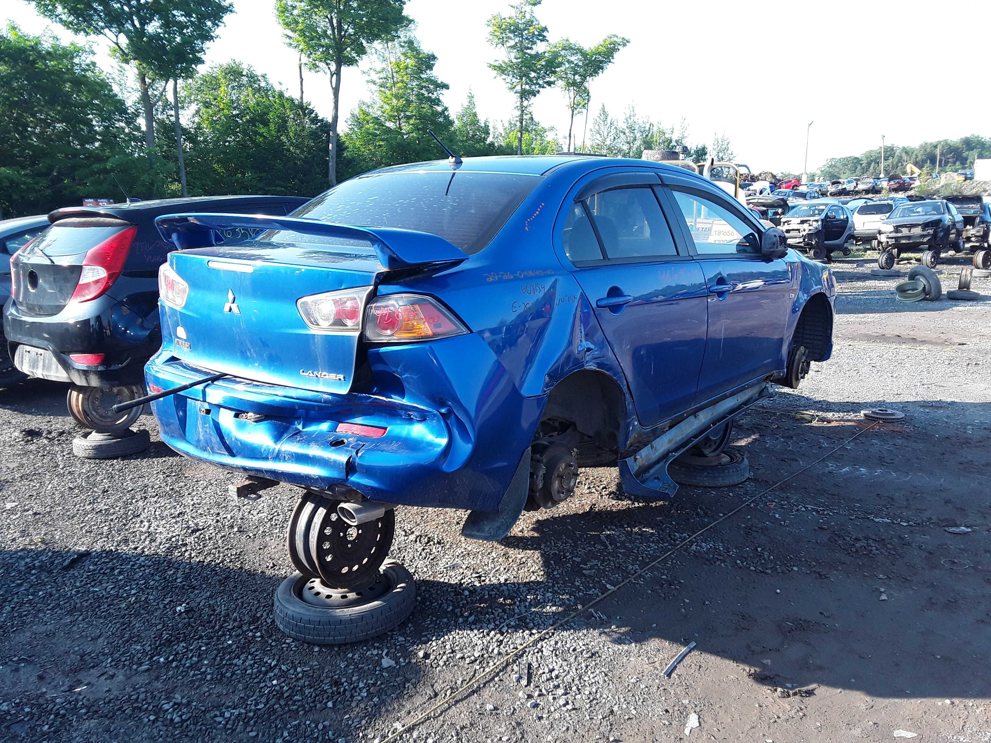 MITSUBISHI LANCER 2010