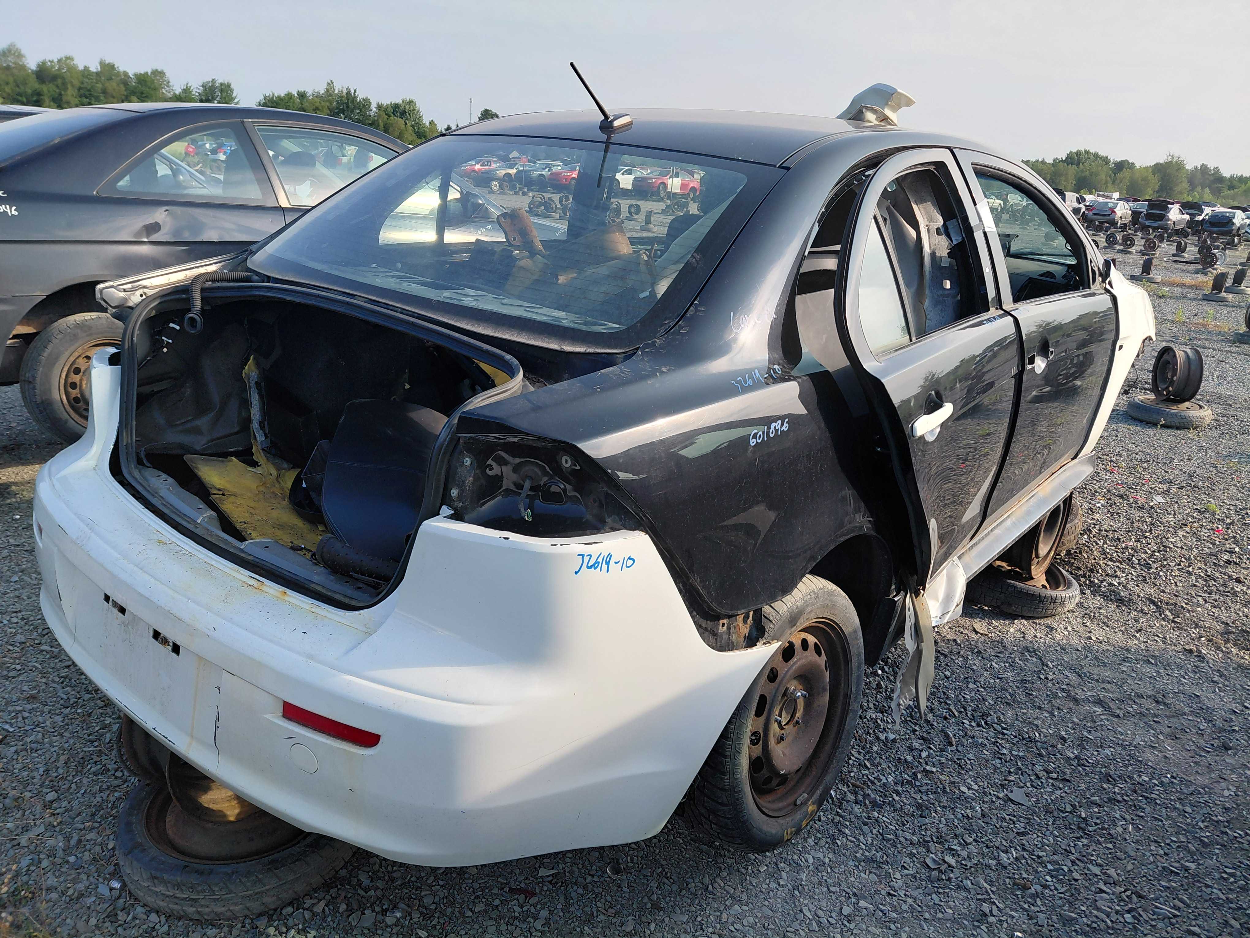 MITSUBISHI LANCER 2010