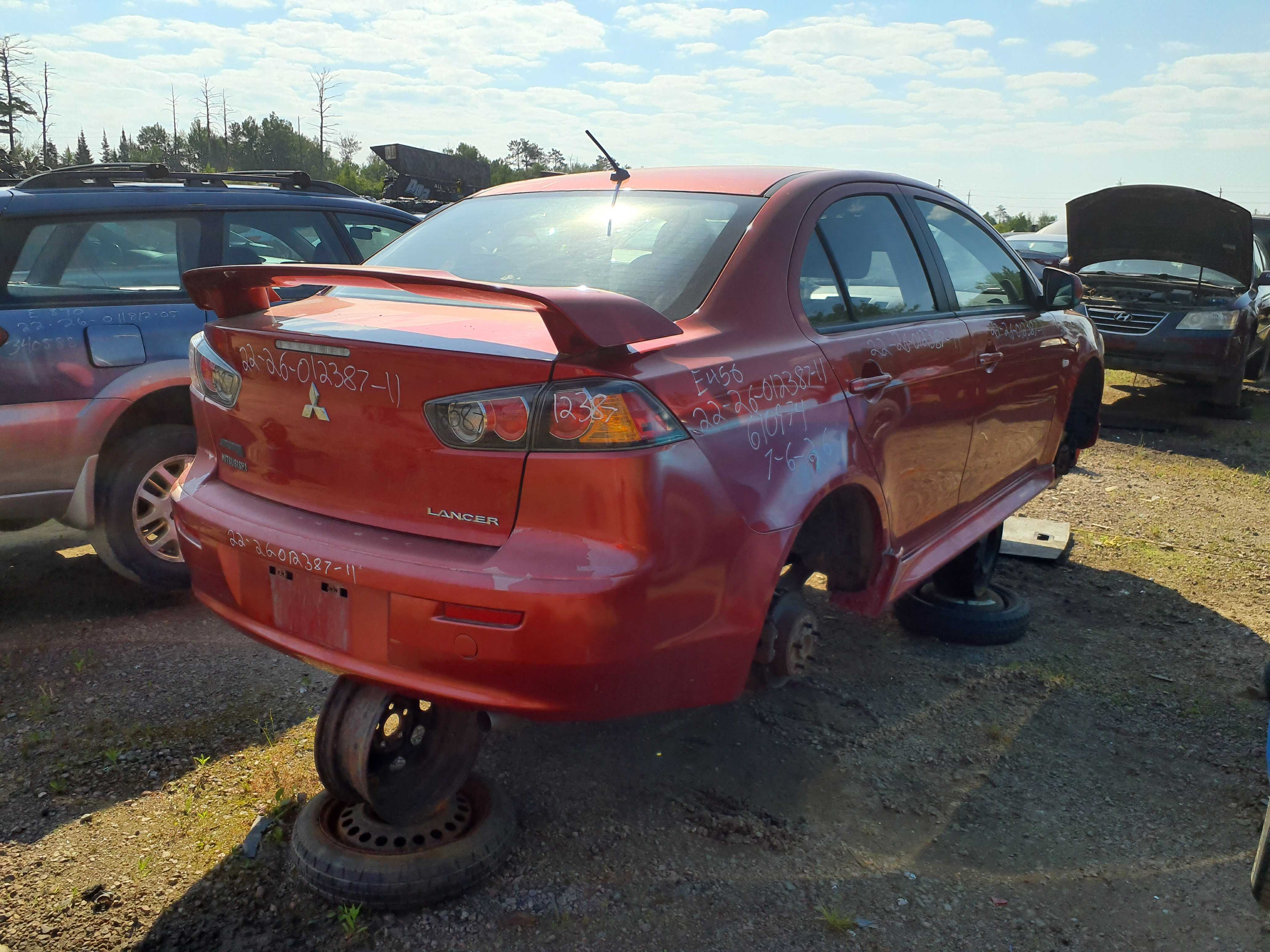 MITSUBISHI LANCER 2011