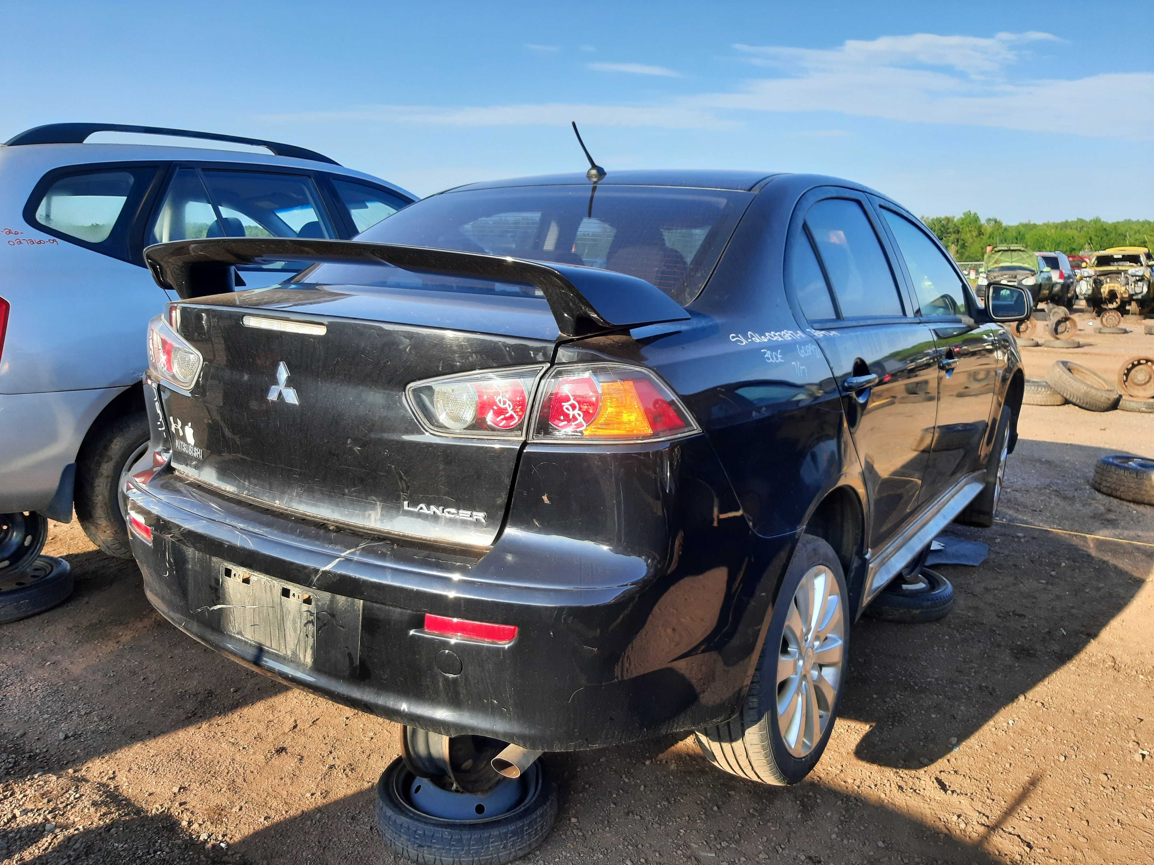 MITSUBISHI LANCER 2011