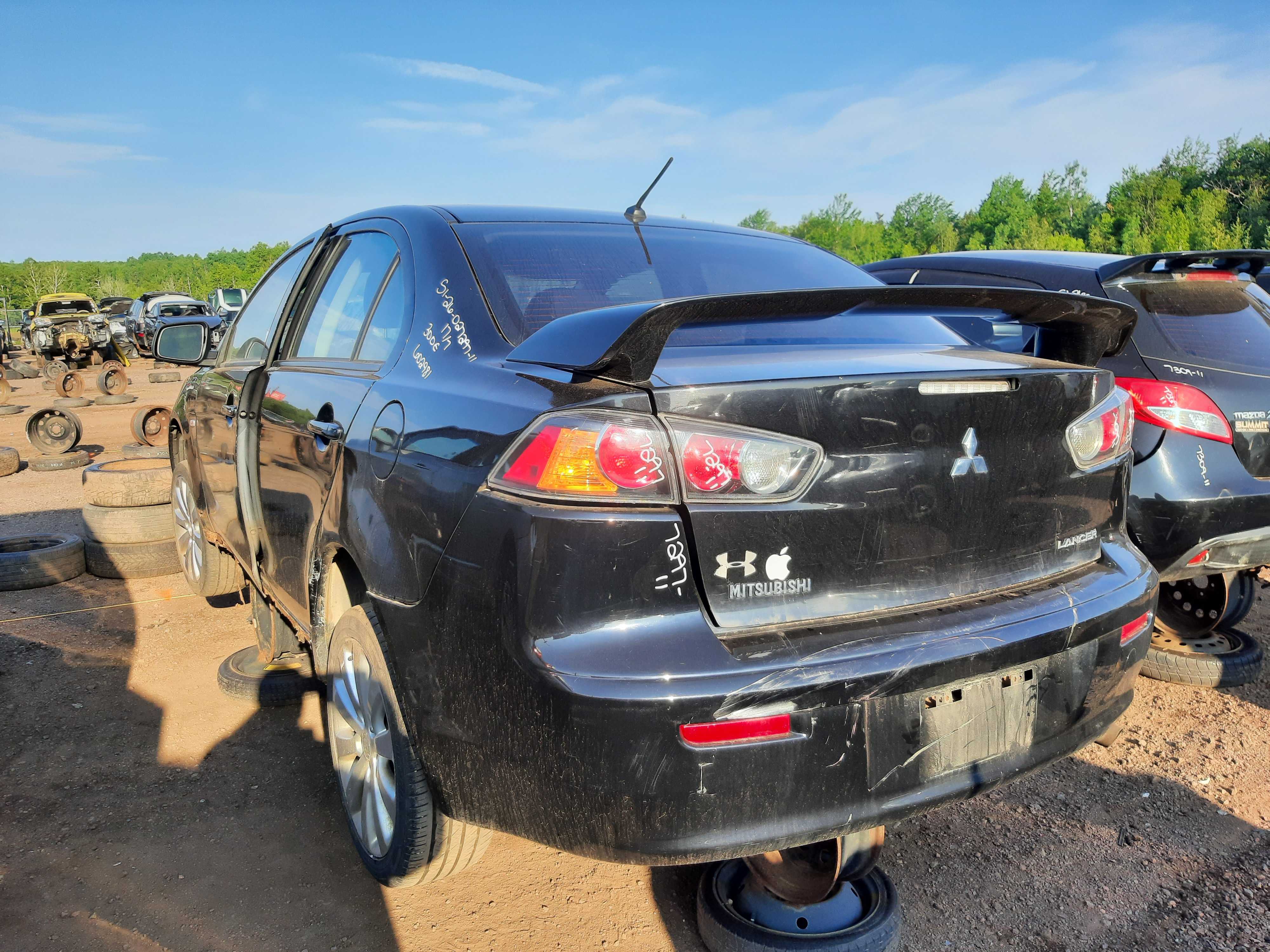 MITSUBISHI LANCER 2011
