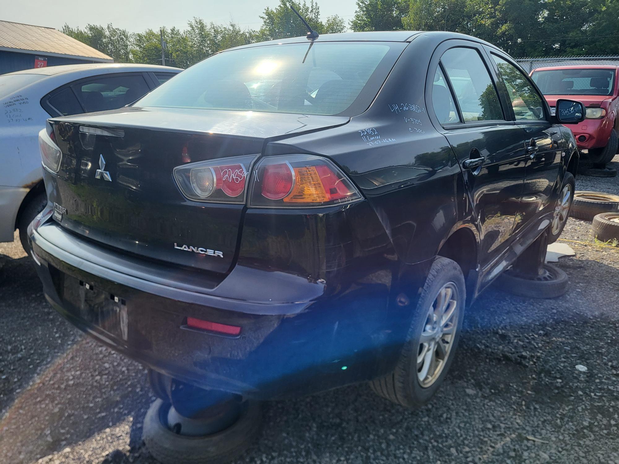 MITSUBISHI LANCER 2011