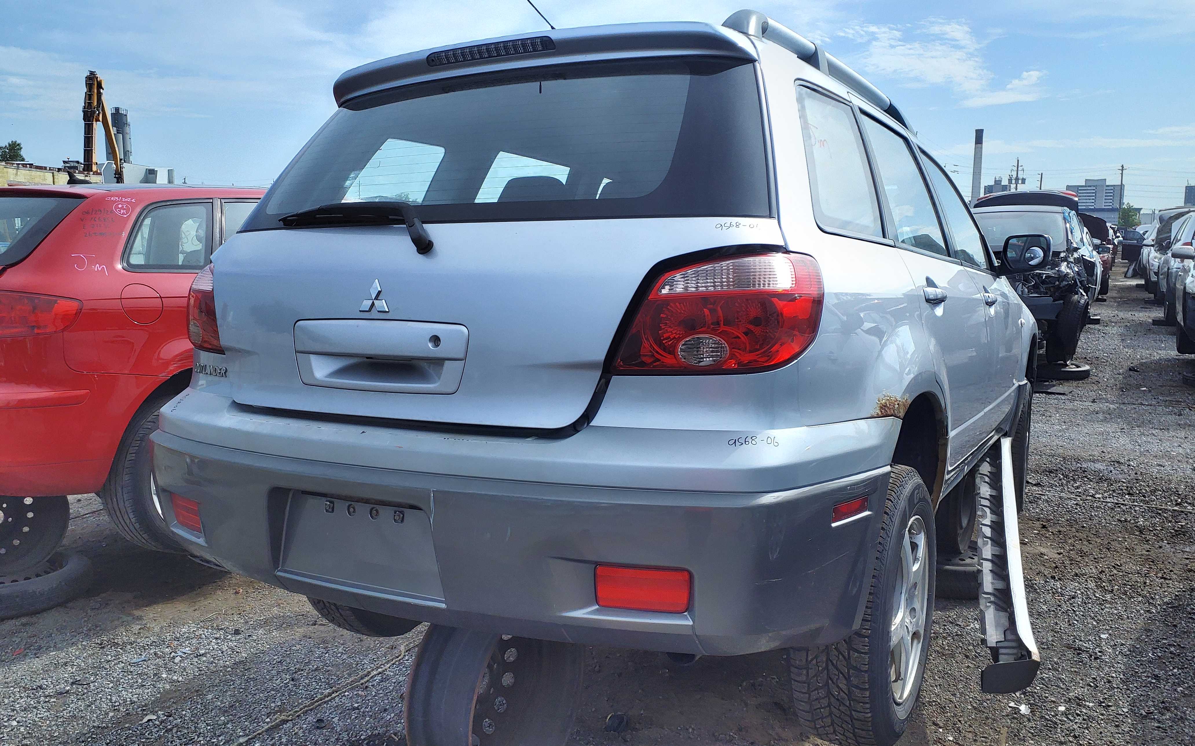 MITSUBISHI OUTLANDER 2006