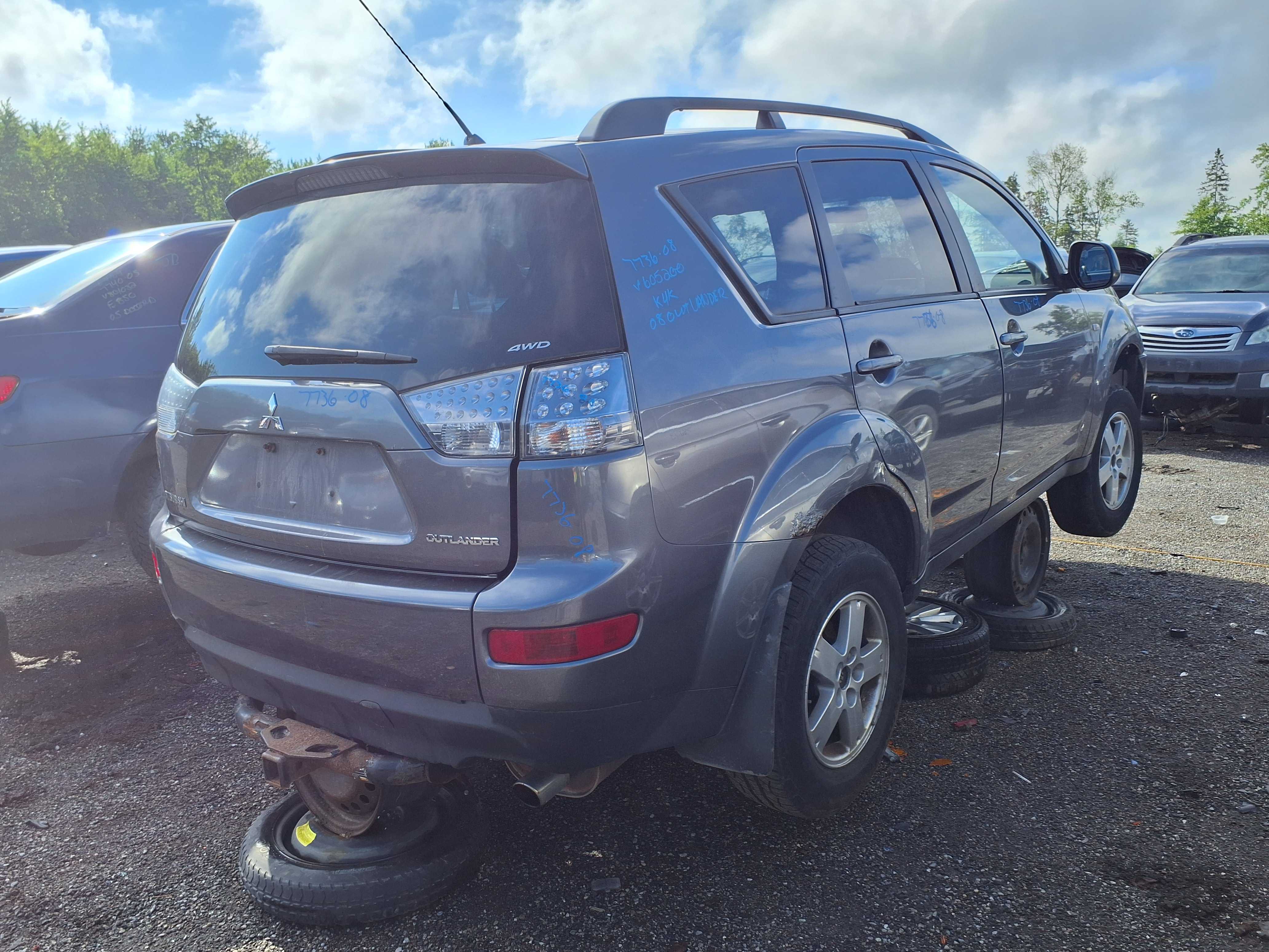 MITSUBISHI OUTLANDER 2008