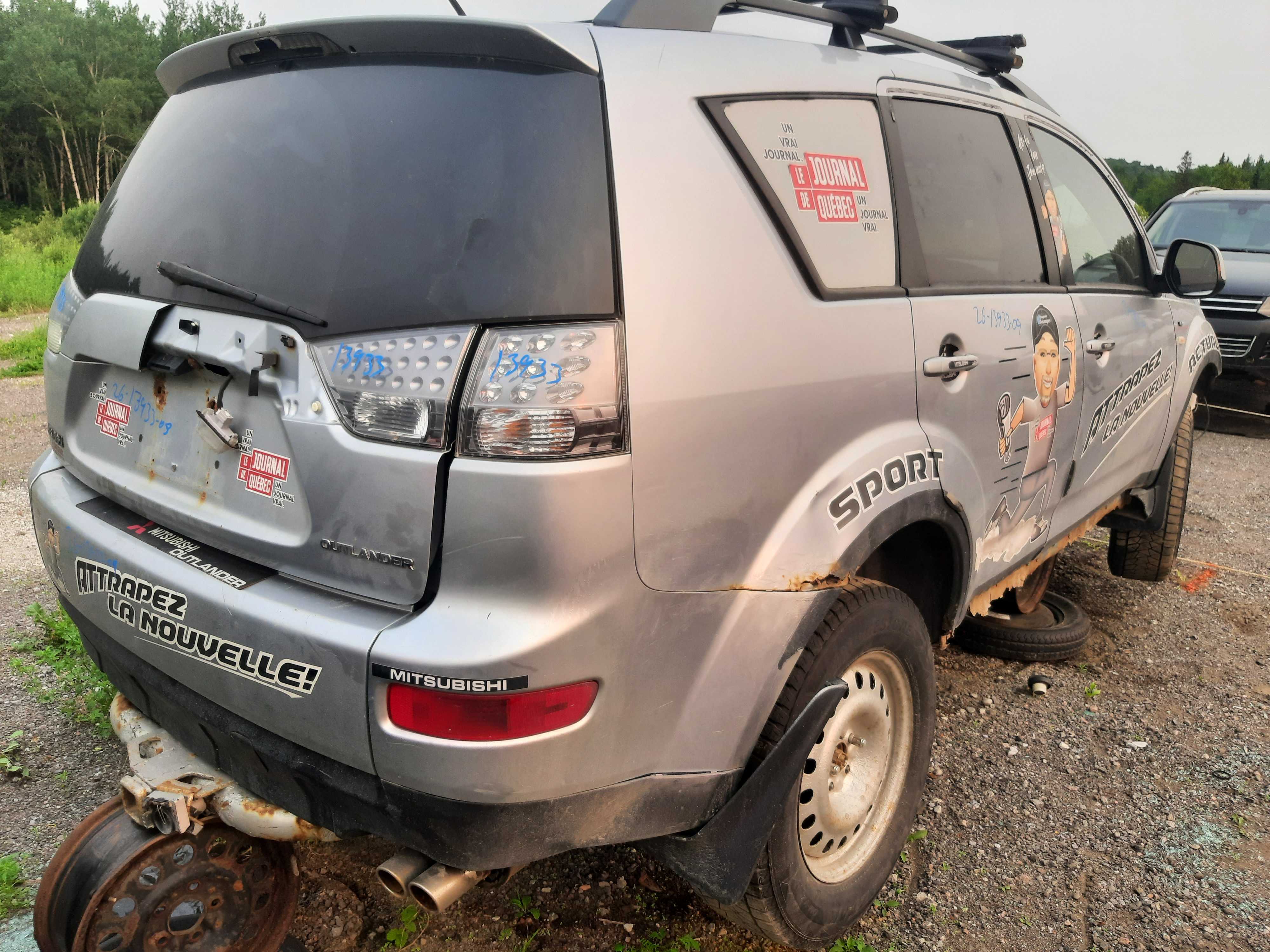MITSUBISHI OUTLANDER 2009