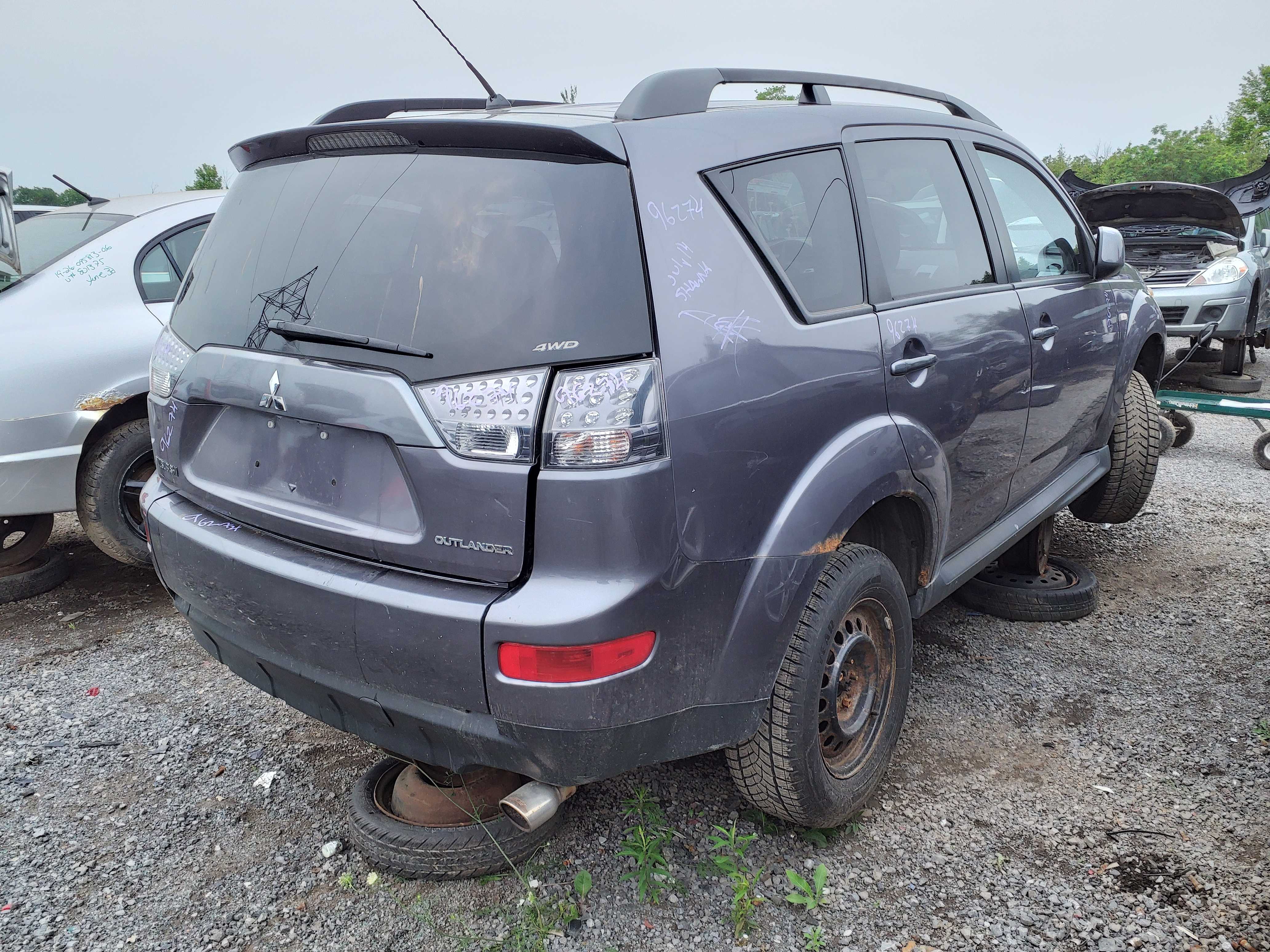 MITSUBISHI OUTLANDER 2009