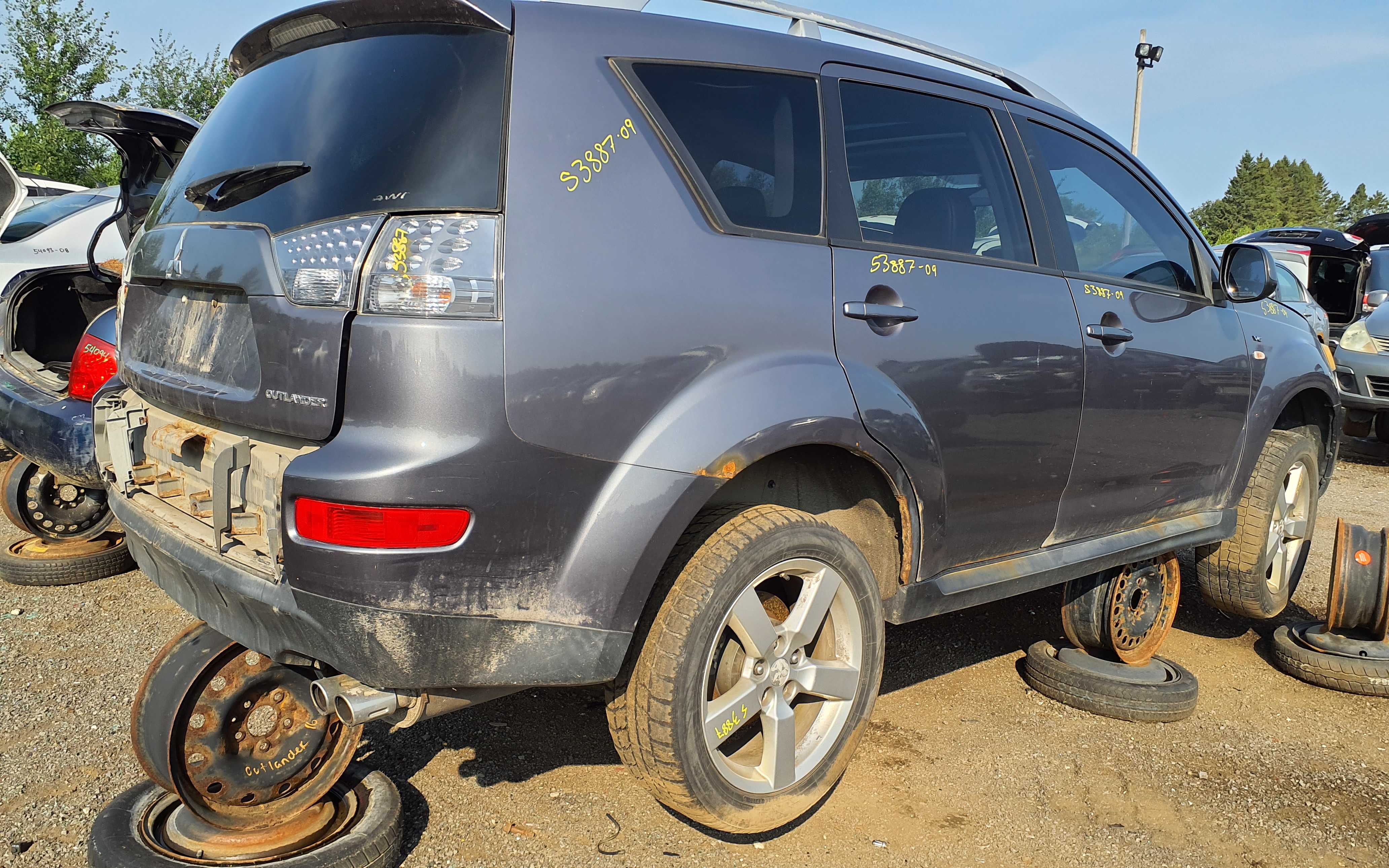 MITSUBISHI OUTLANDER 2009