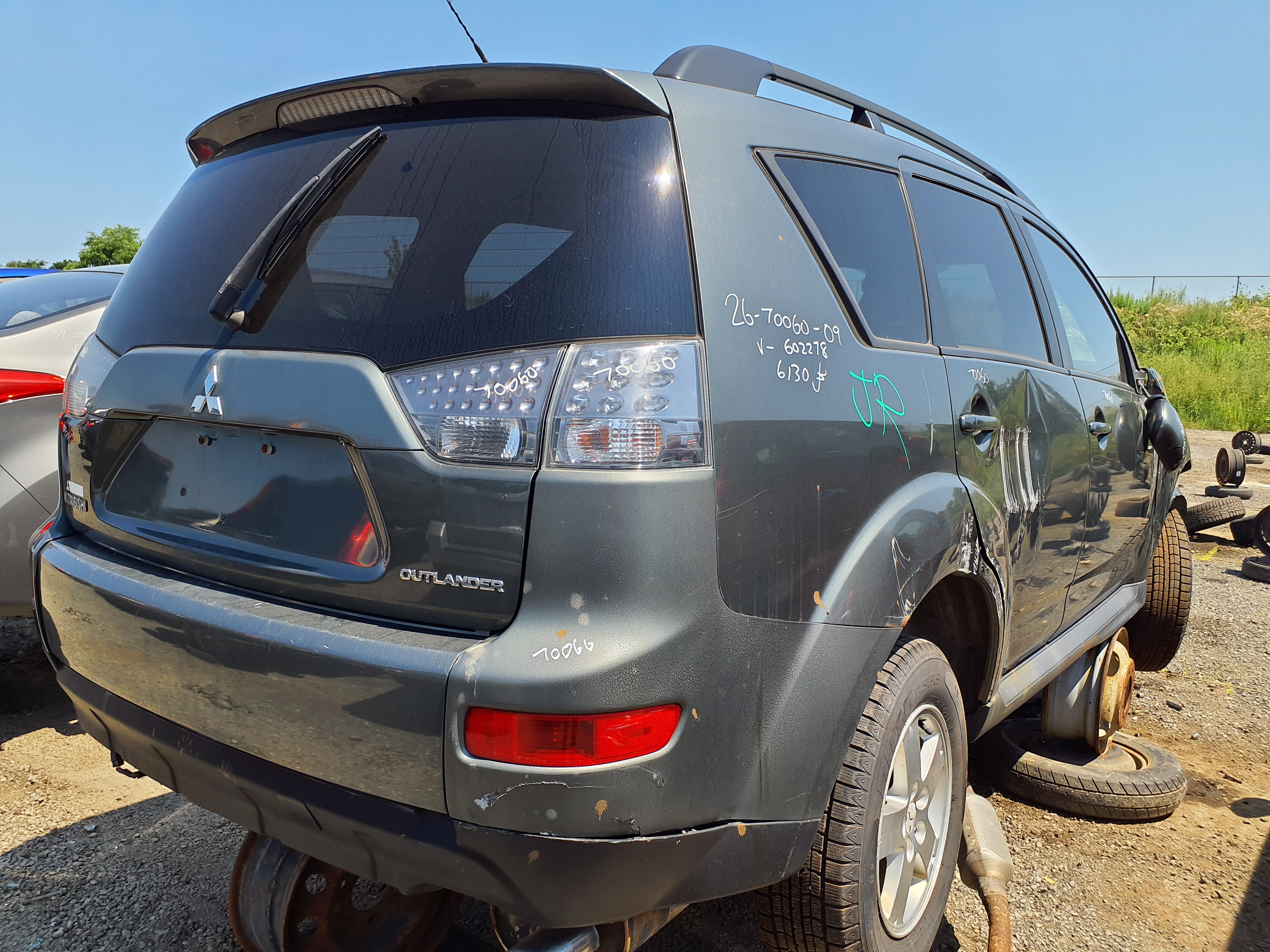 MITSUBISHI OUTLANDER 2009