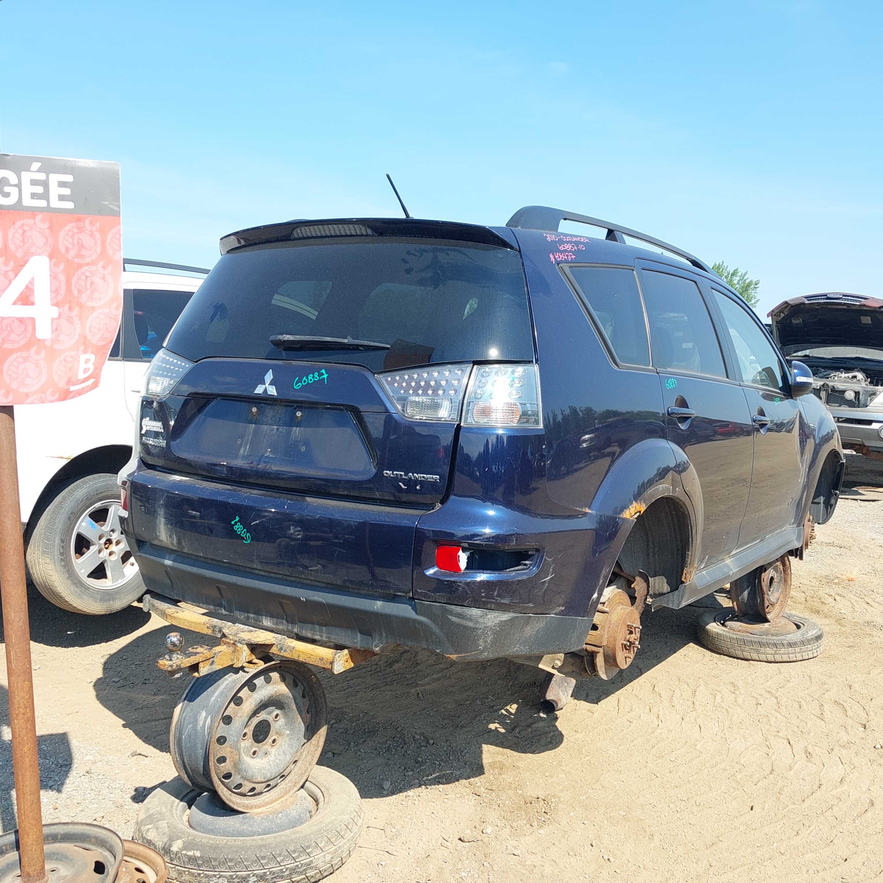MITSUBISHI OUTLANDER 2010