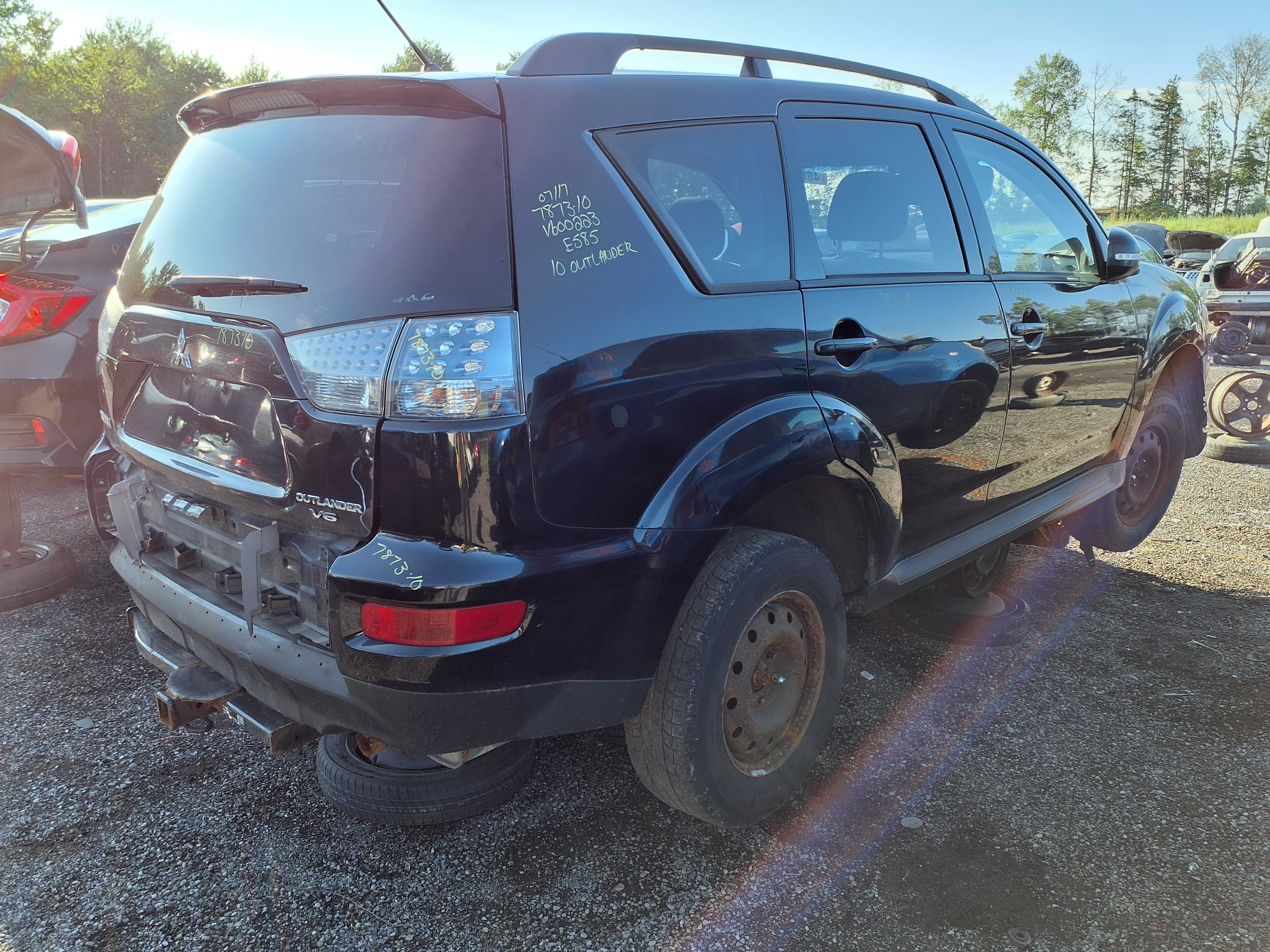 MITSUBISHI OUTLANDER 2010