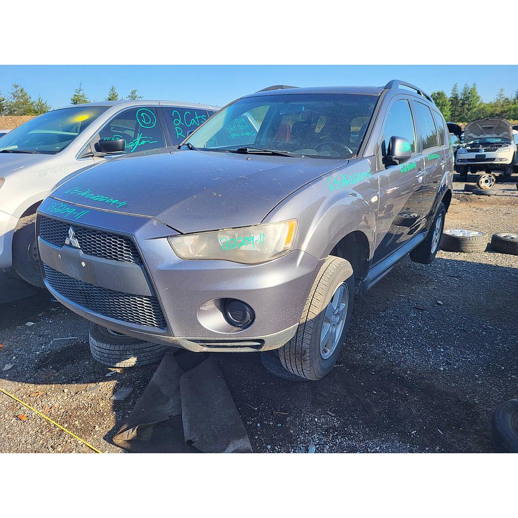 MITSUBISHI OUTLANDER 2011