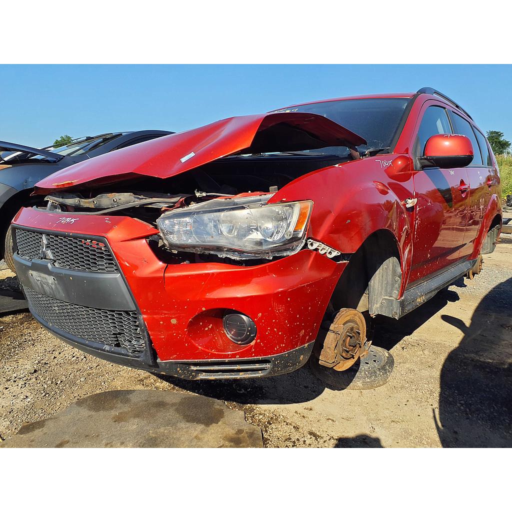 MITSUBISHI OUTLANDER 2011
