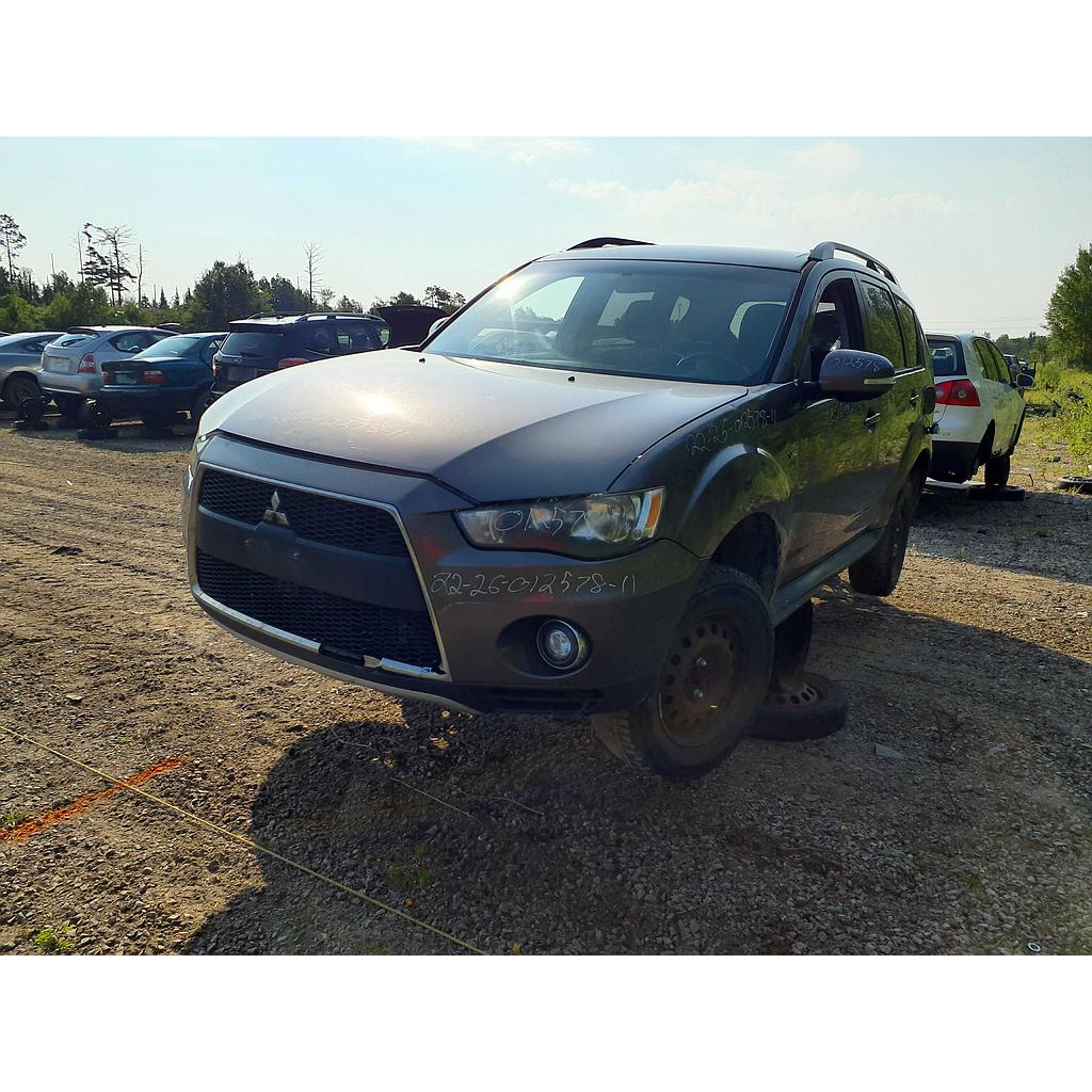 MITSUBISHI OUTLANDER 2011