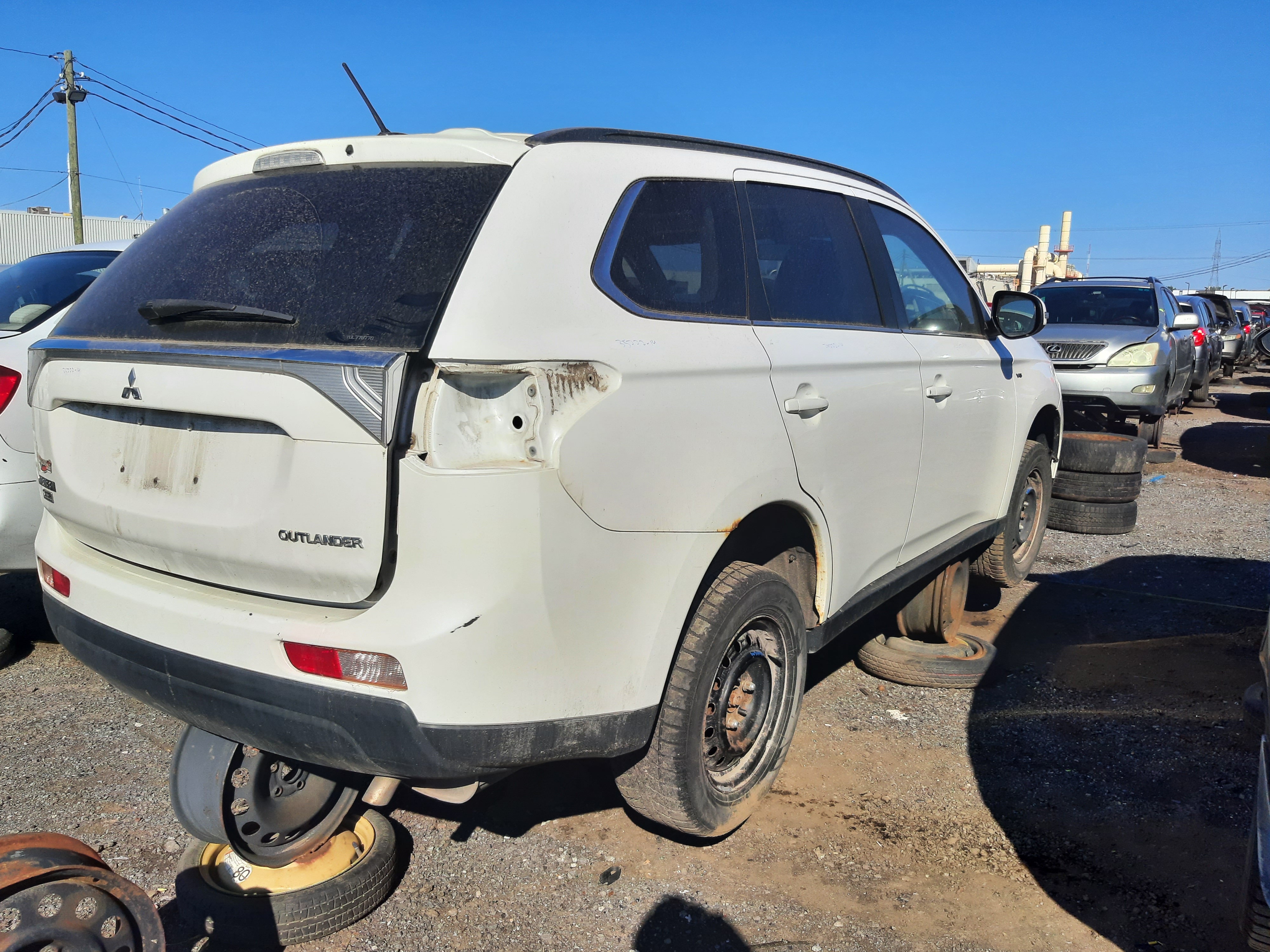 MITSUBISHI OUTLANDER 2014