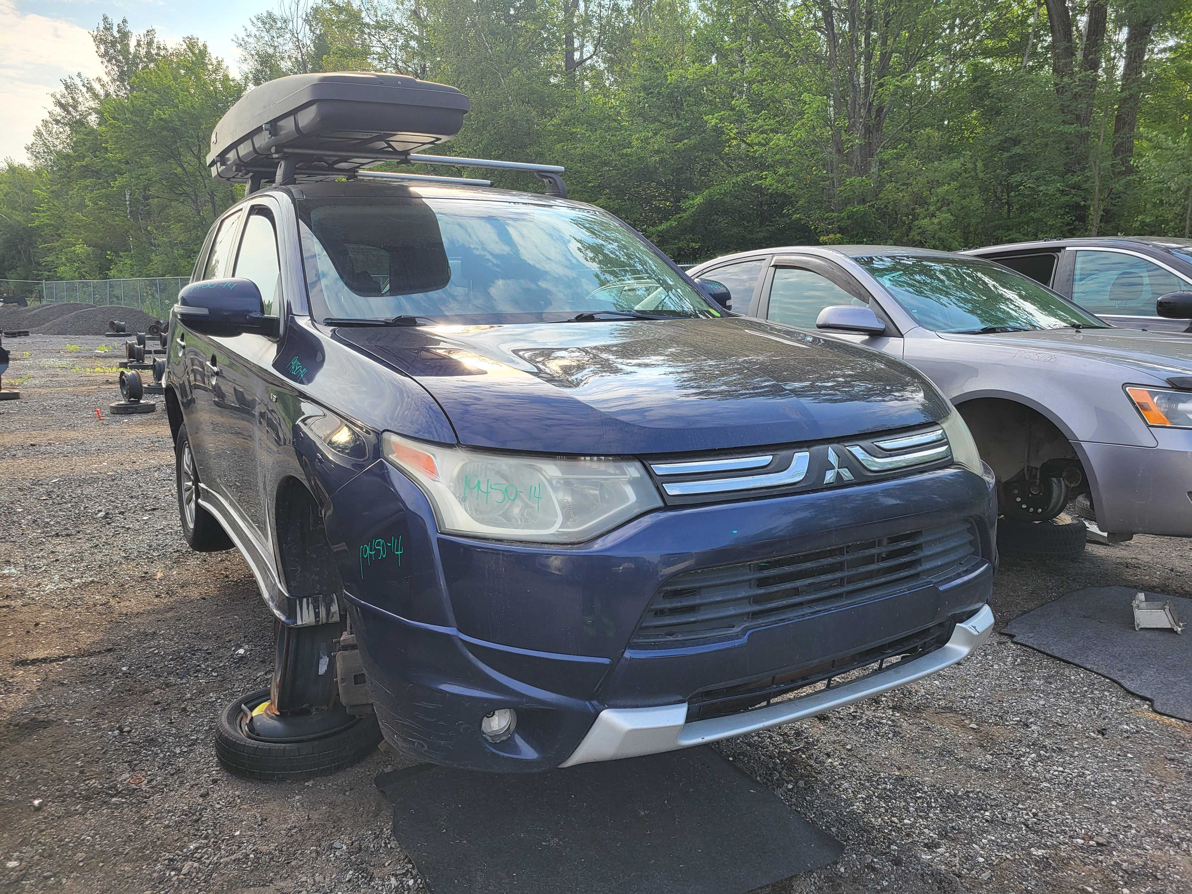 MITSUBISHI OUTLANDER 2014