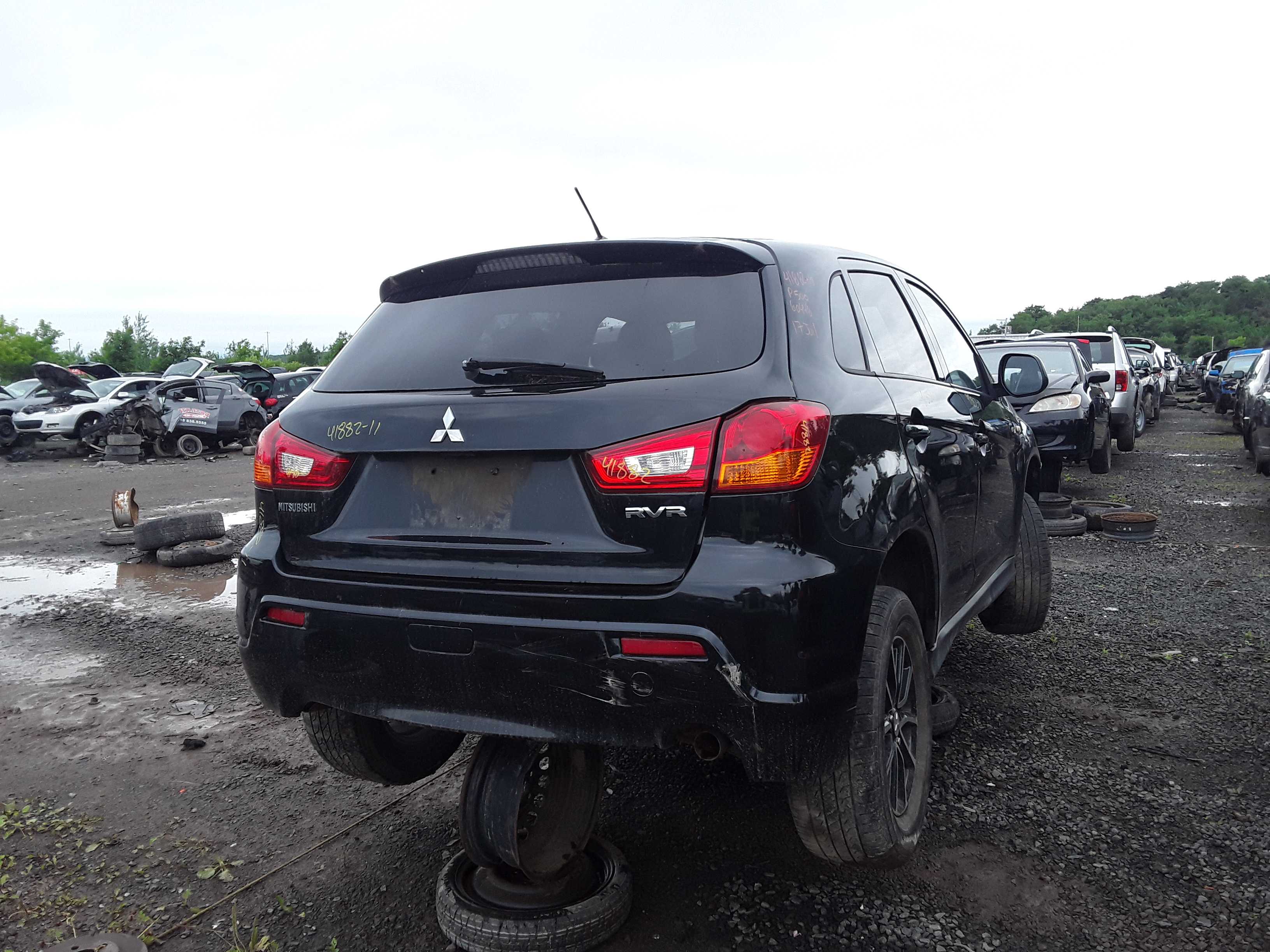 MITSUBISHI RVR 2011