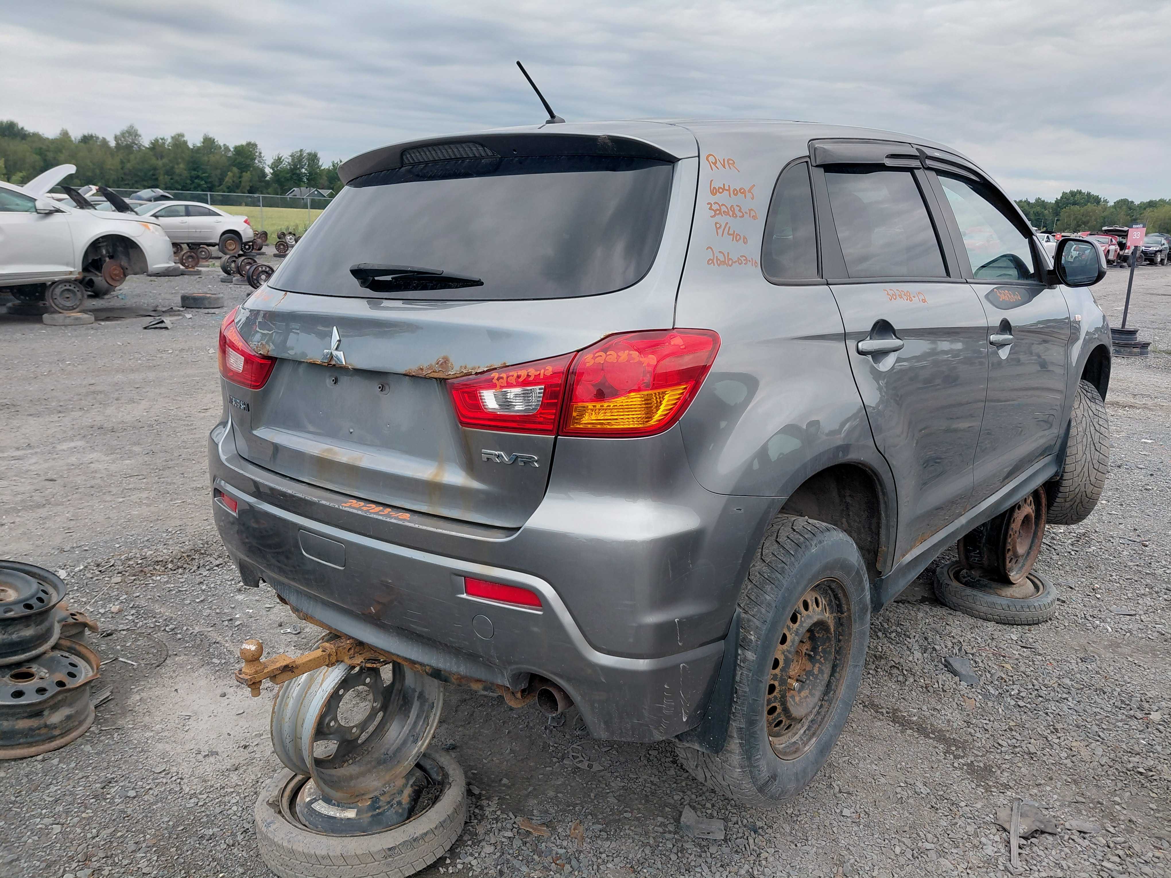 MITSUBISHI RVR 2012