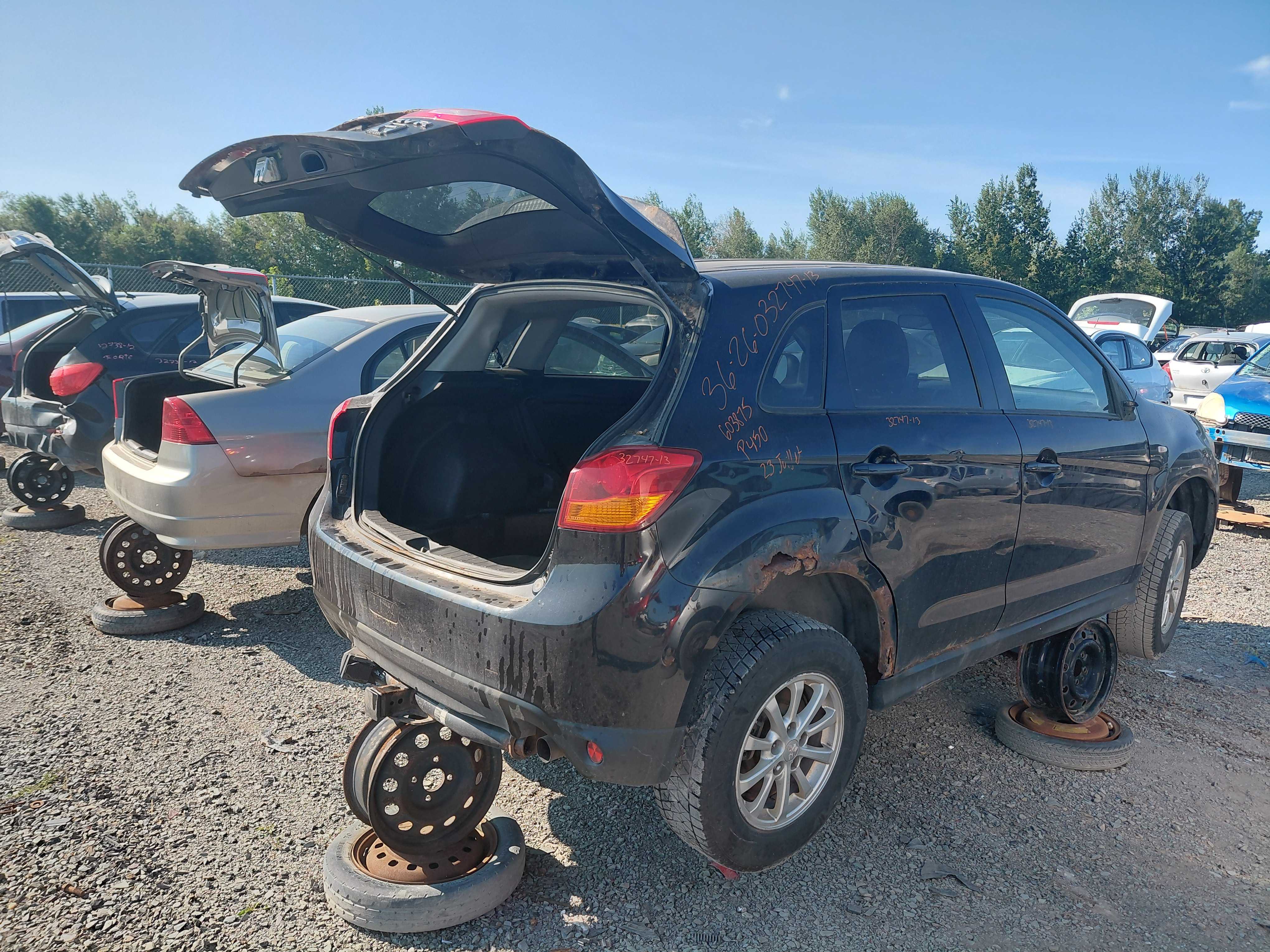 MITSUBISHI RVR 2013