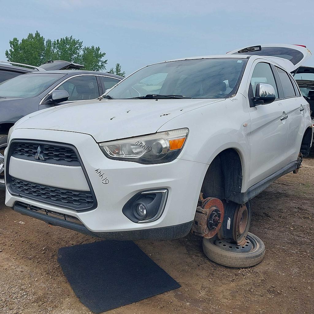MITSUBISHI RVR 2013