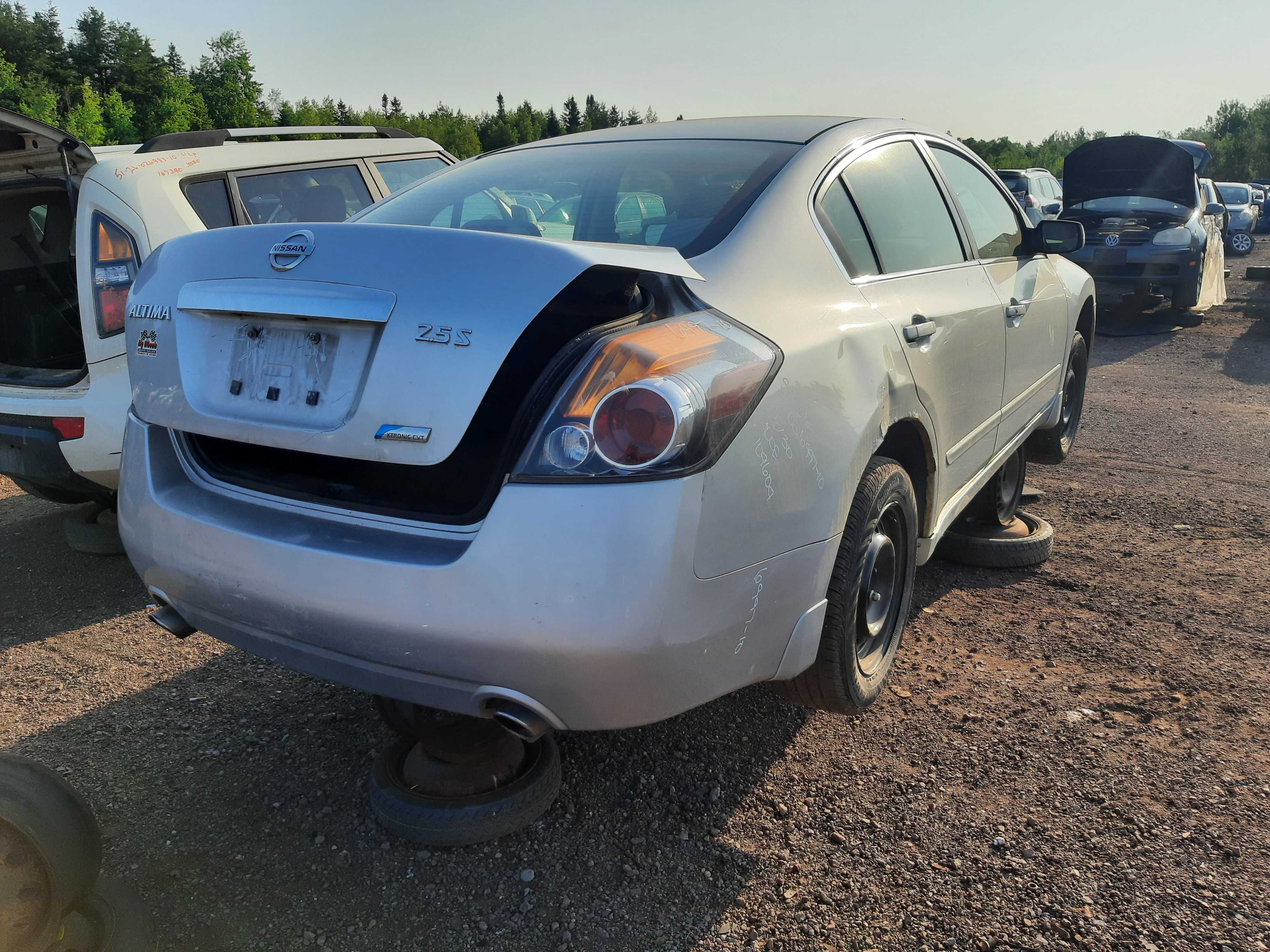 NISSAN ALTIMA 2010