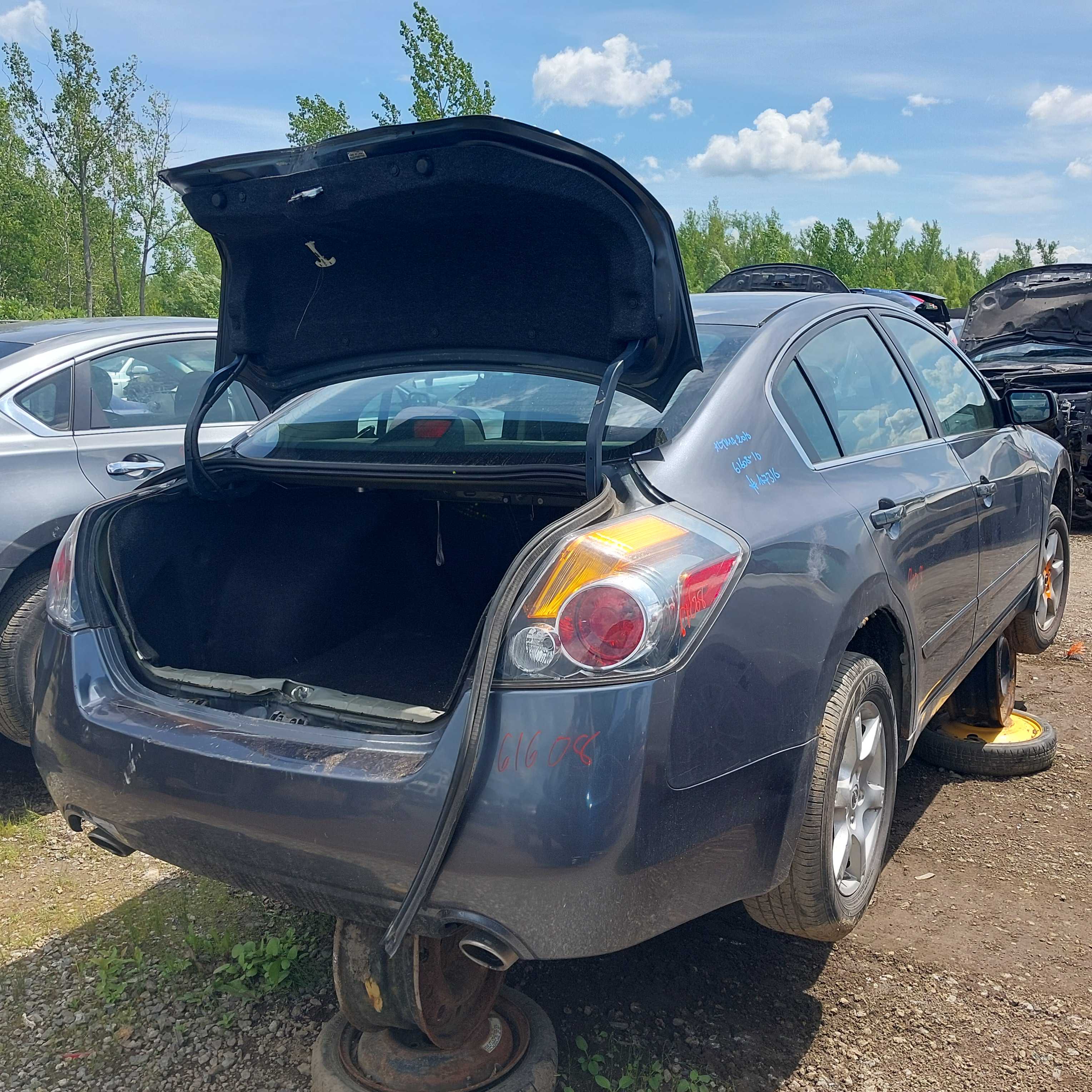 NISSAN ALTIMA 2010
