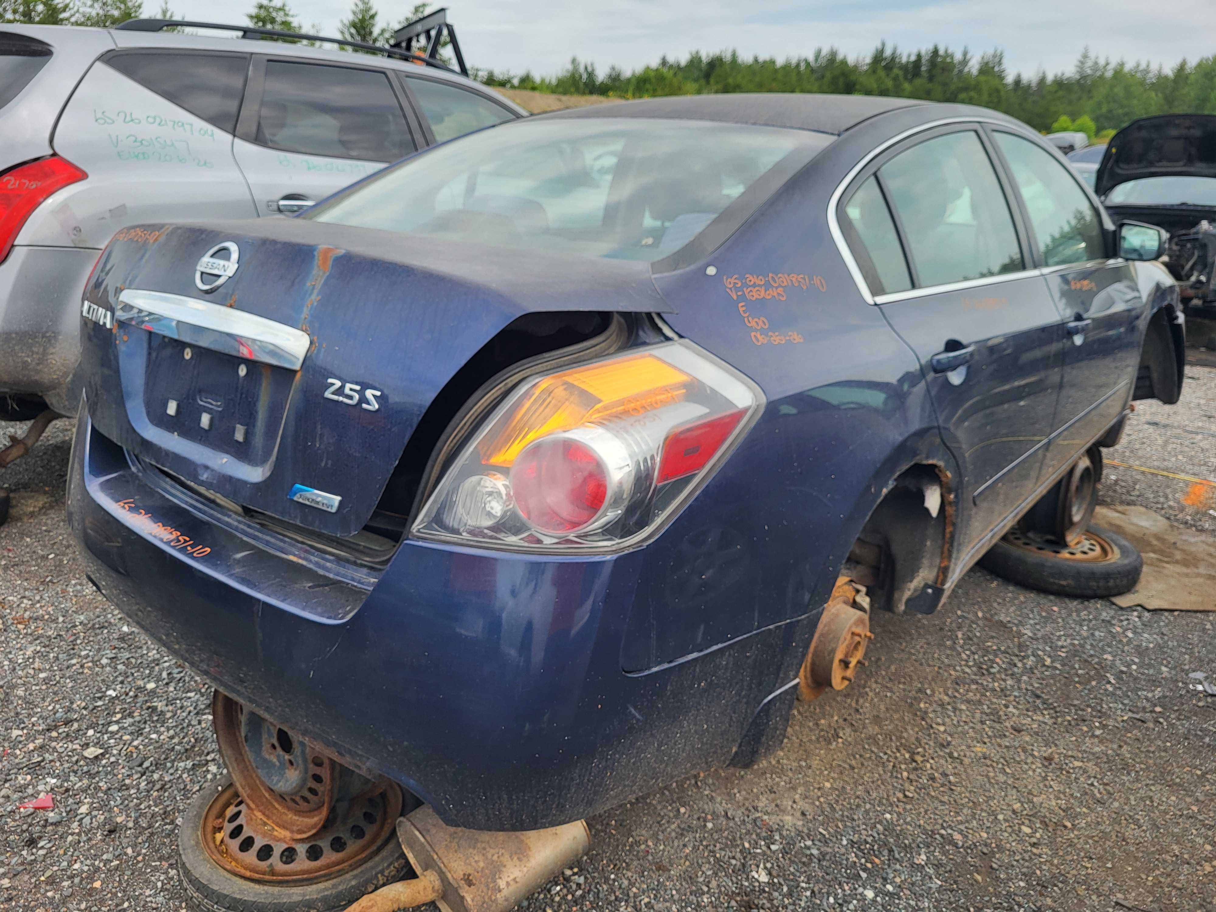 NISSAN ALTIMA 2010