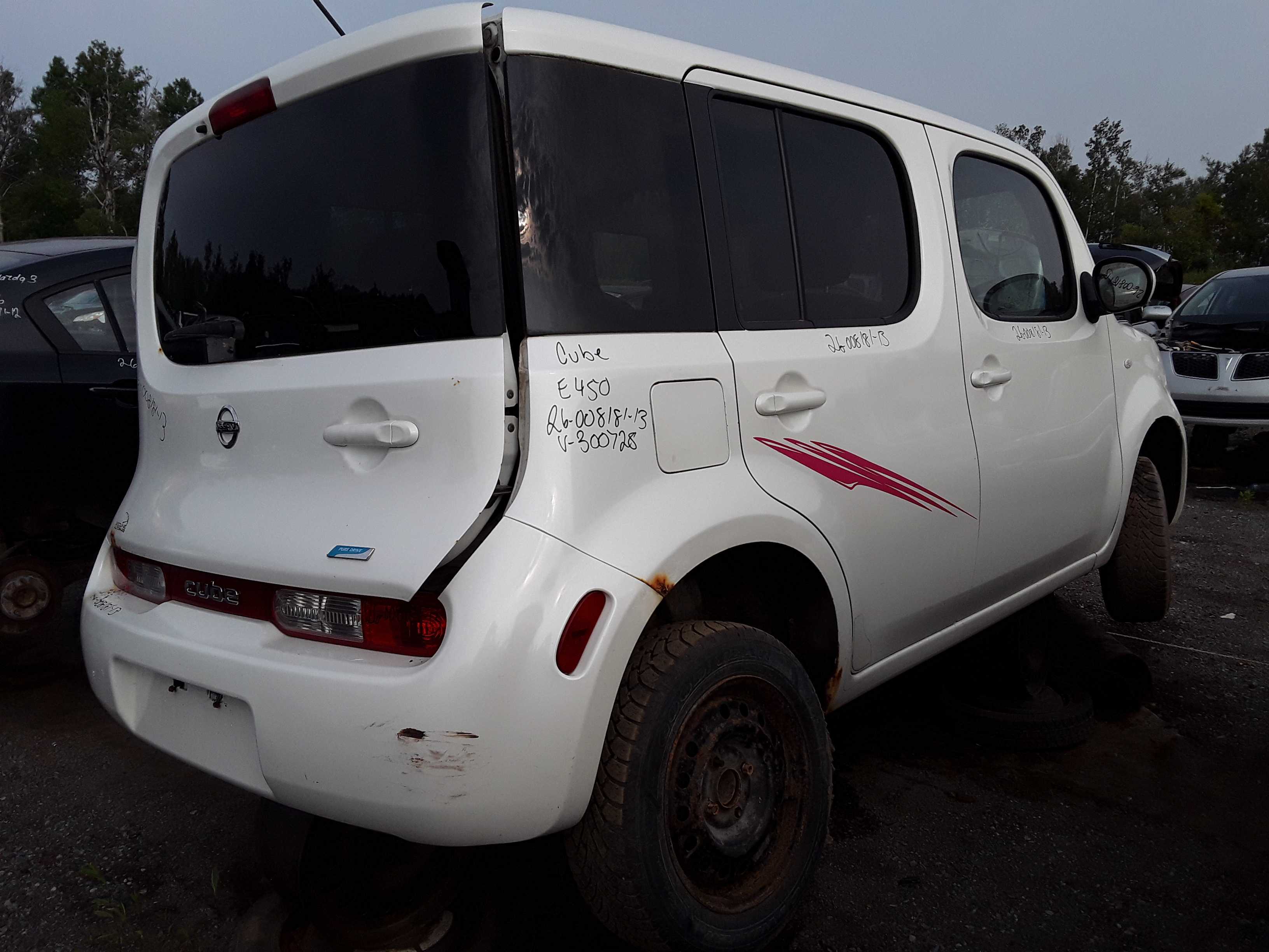 NISSAN CUBE 2013